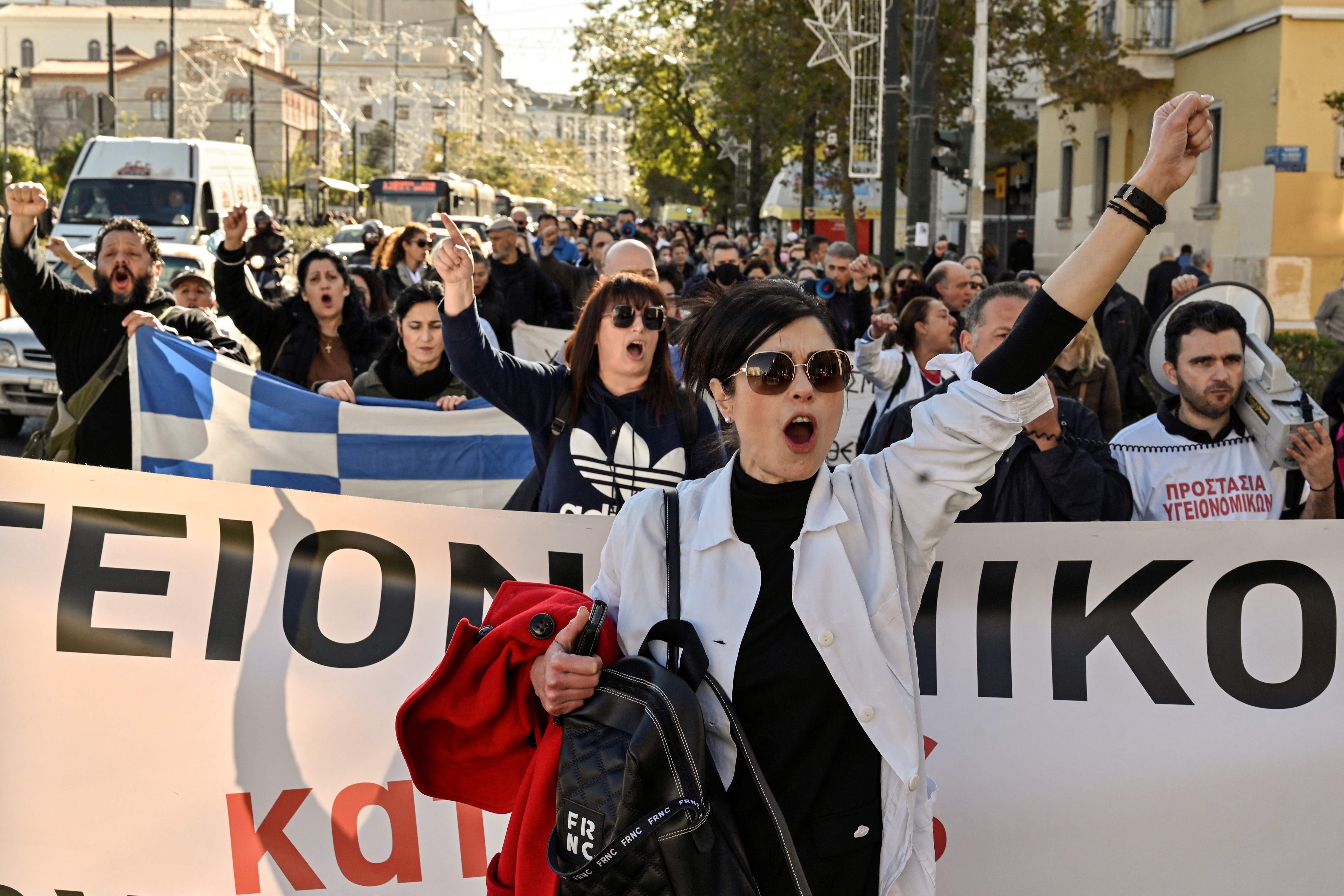 Covid en Europa: Grecia multa con 100 euros a los no vacunados