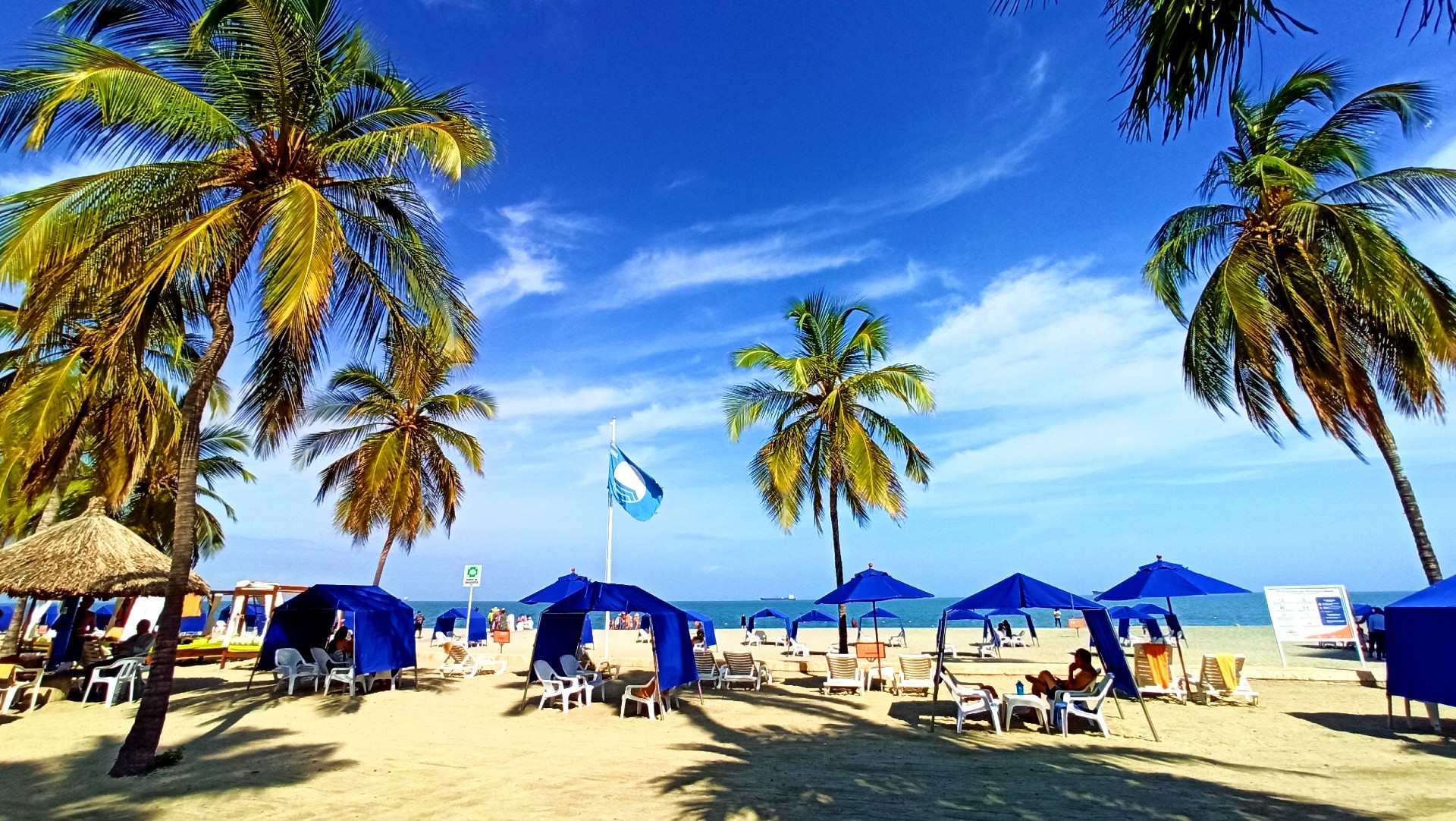Hotel Zuana, playa bandera azul.