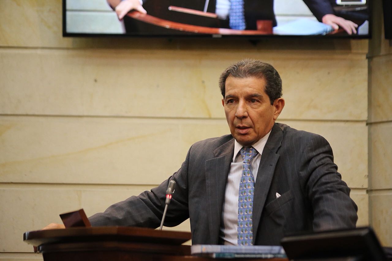 José Félix Lafaurie se defiende ante el Senado