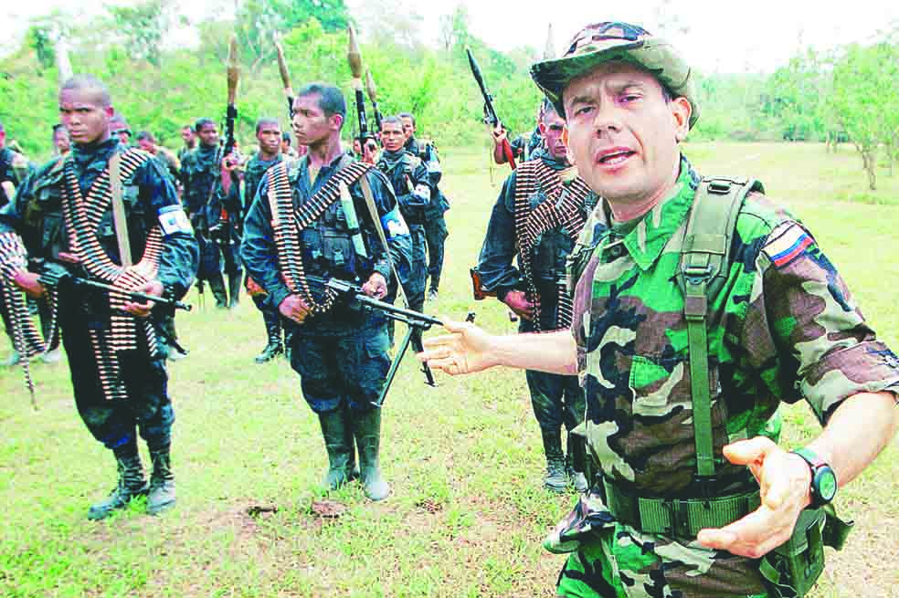 Carlos Castaño, quien concretó en 1997 la creación de las Autodefensas Unidas de Colombia (AUC). 