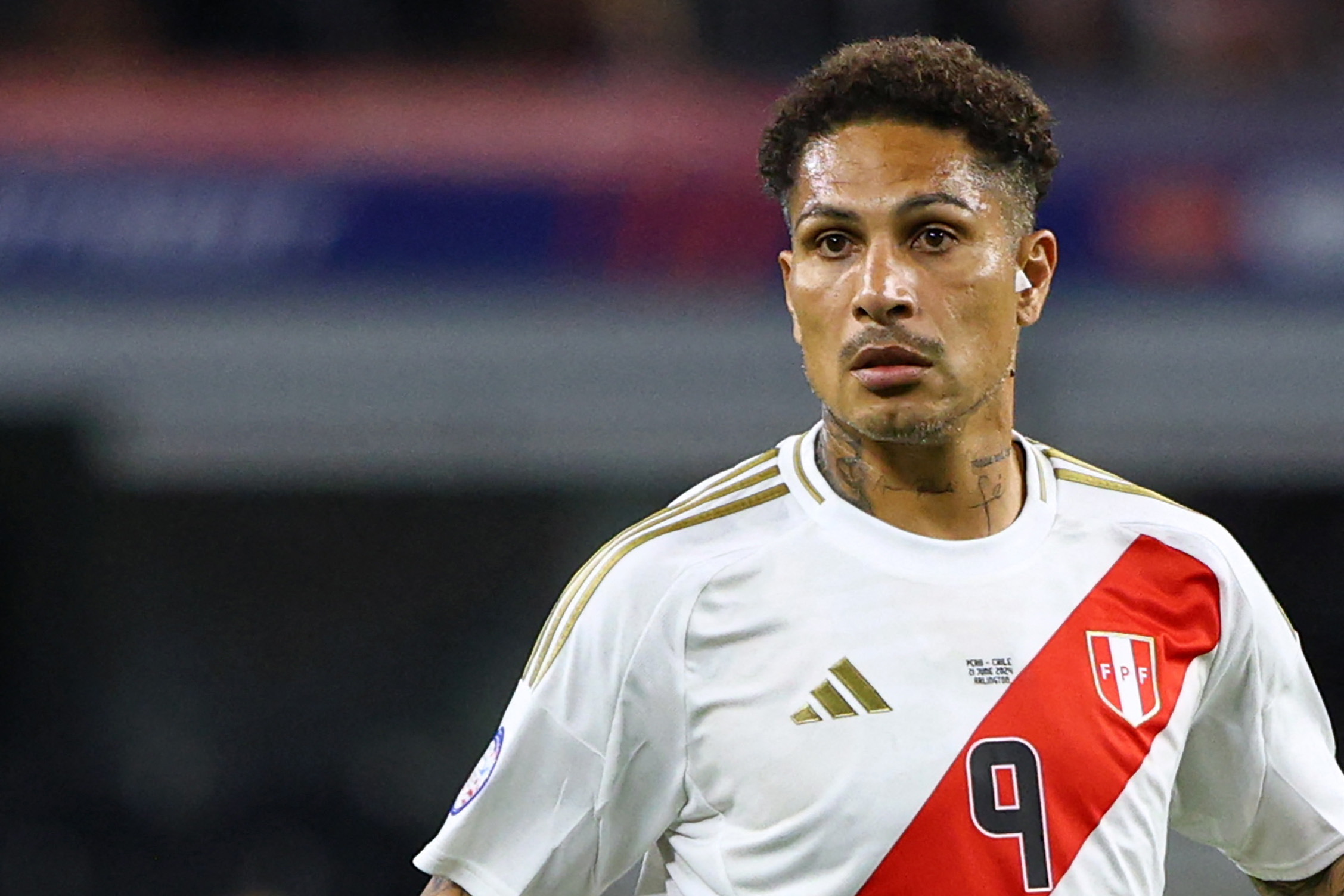 Paolo Guerrero anunció su retiro de la selección de Perú