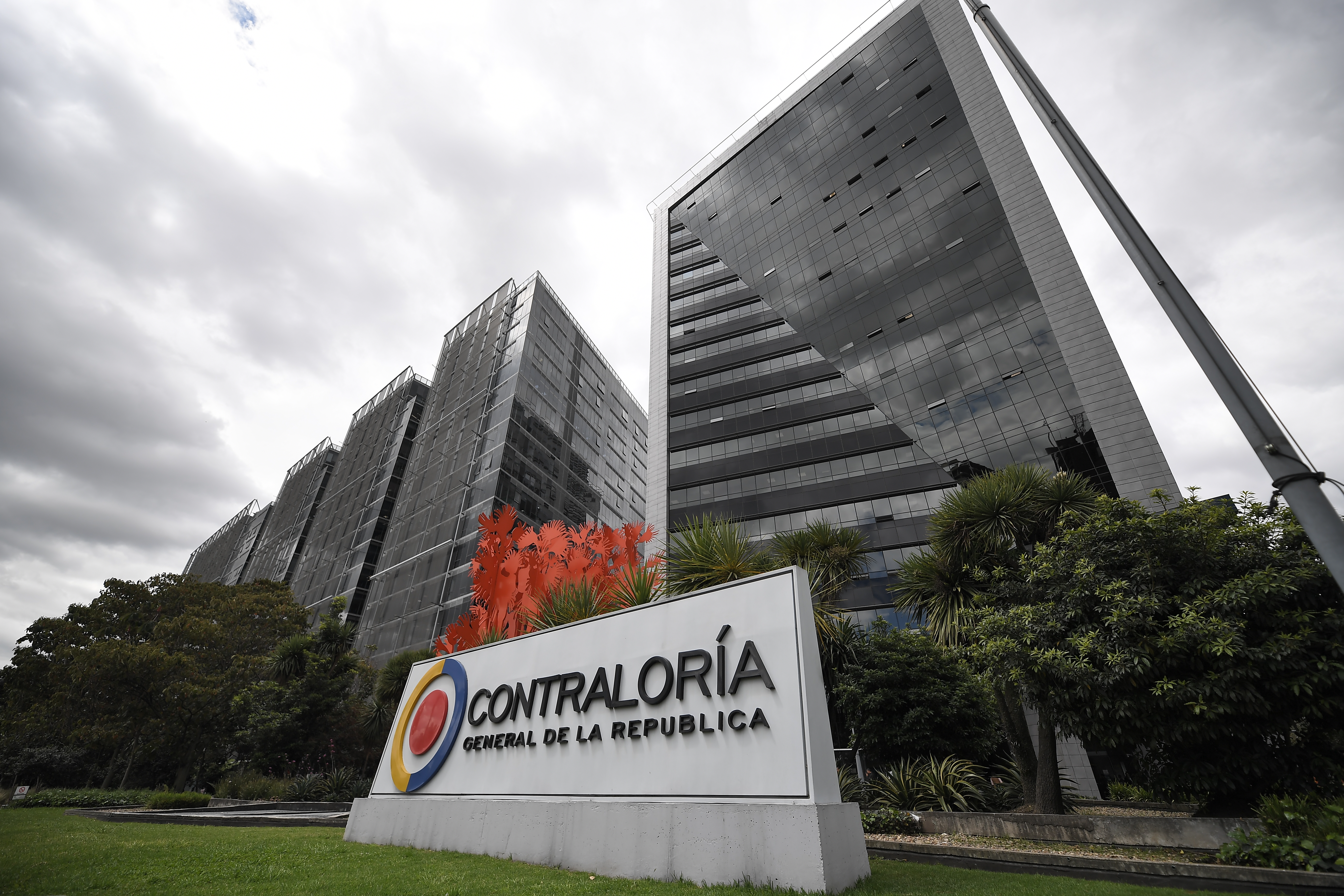 Contraloría detectó fuerte aumento de contratos previos a la Ley de Garantías