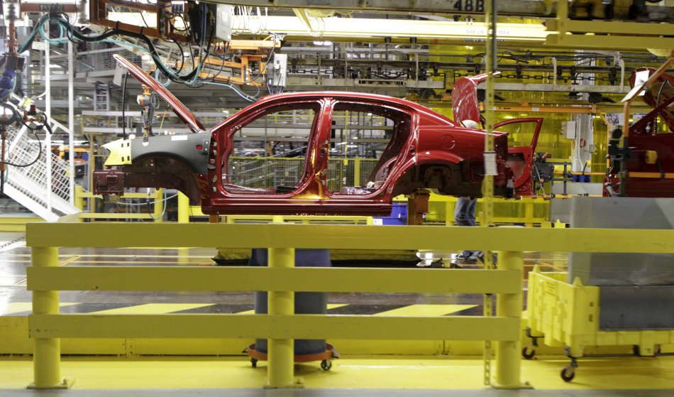 Tensa negociación salarial en sector automotor de EE.UU.