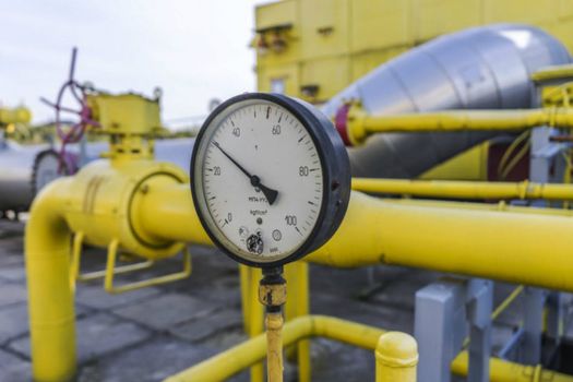 Tensiones entre Rusia y Ucrania suben el precio del gas cerca del máximo de 2024