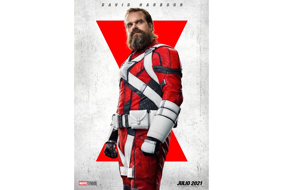 Red Guardian es el nombre de un héroe de los cómics en el Marvel Universe. Este personaje fue creado como un equivalente del Capitán America. Es interpretado por David Harbour, quien al parecer será un aliado de Natasha (Scarlett Johanson) y Yelena Belova (Florence Pugh), con quienes formará una disfuncional familia.