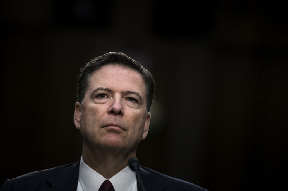 Trump insta a procesar a exdirector del FBI Comey por «mentir»