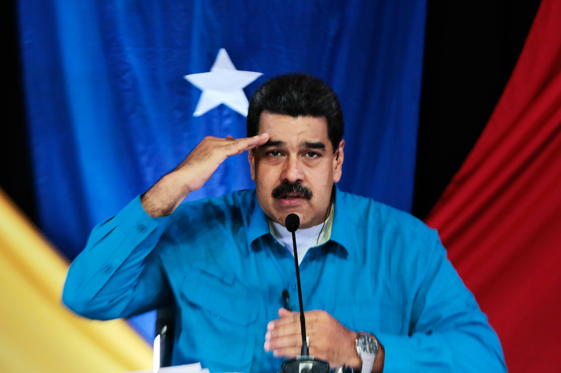 Maduro aumenta 60% el salario mínimo en Venezuela