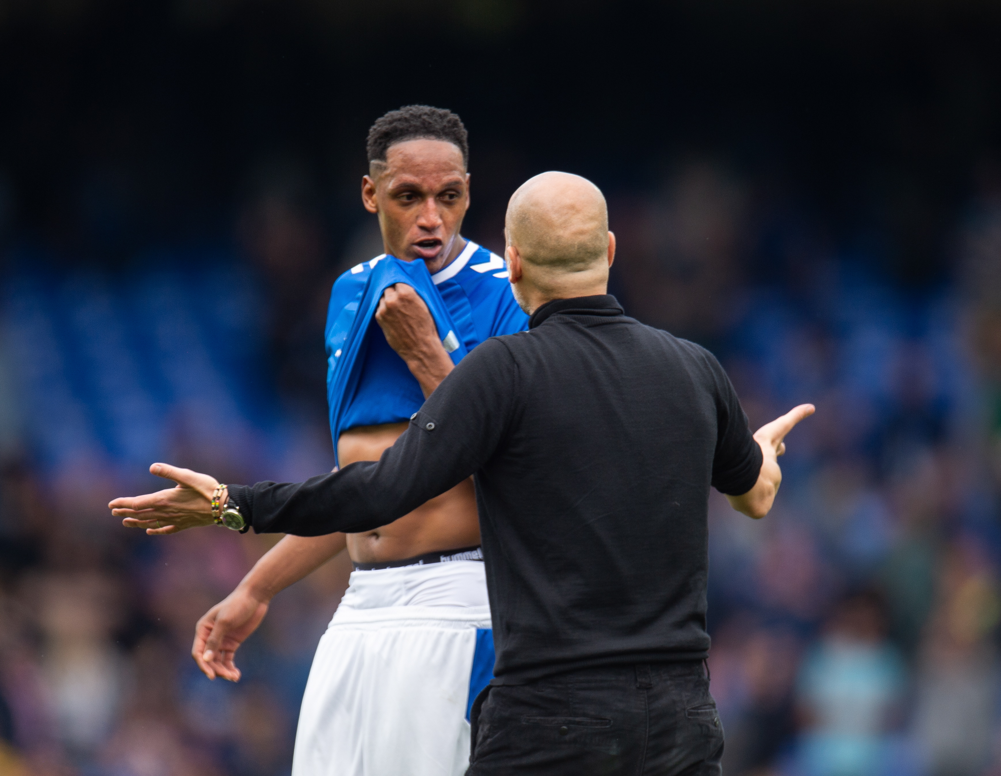 Guardiola sobre Yerry Mina: “Es fútbol, no es necesario hacer lo que hace”