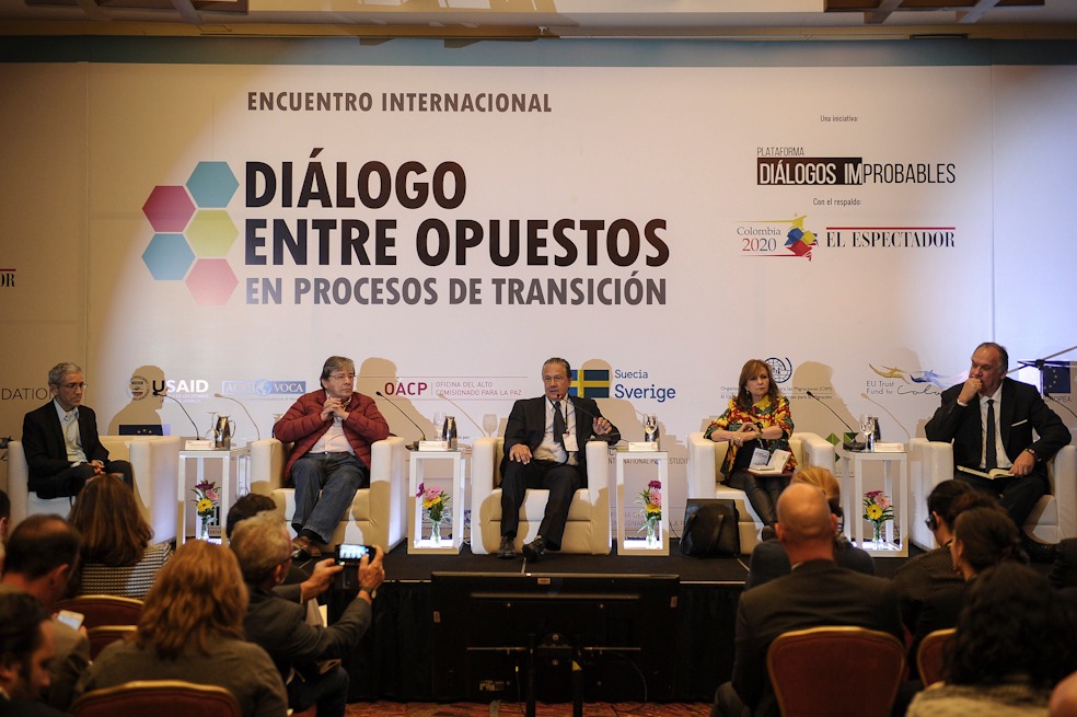 Lecciones del mundo al proceso de transición en Colombia
