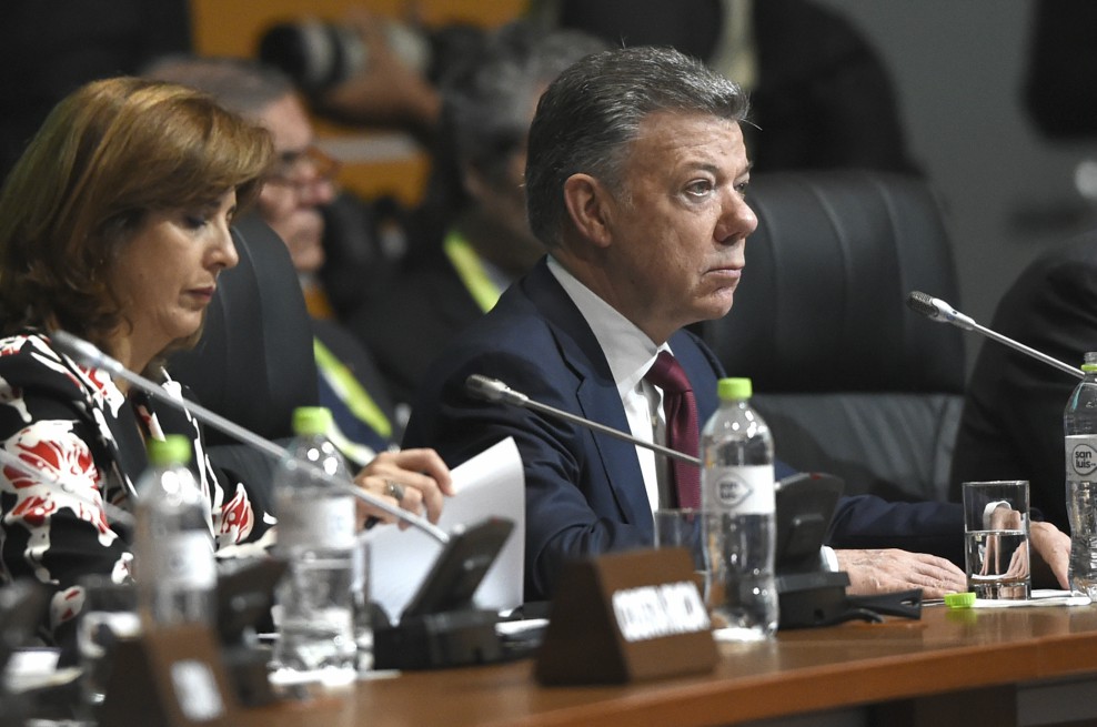 Santos respaldó bombardeo en Siria