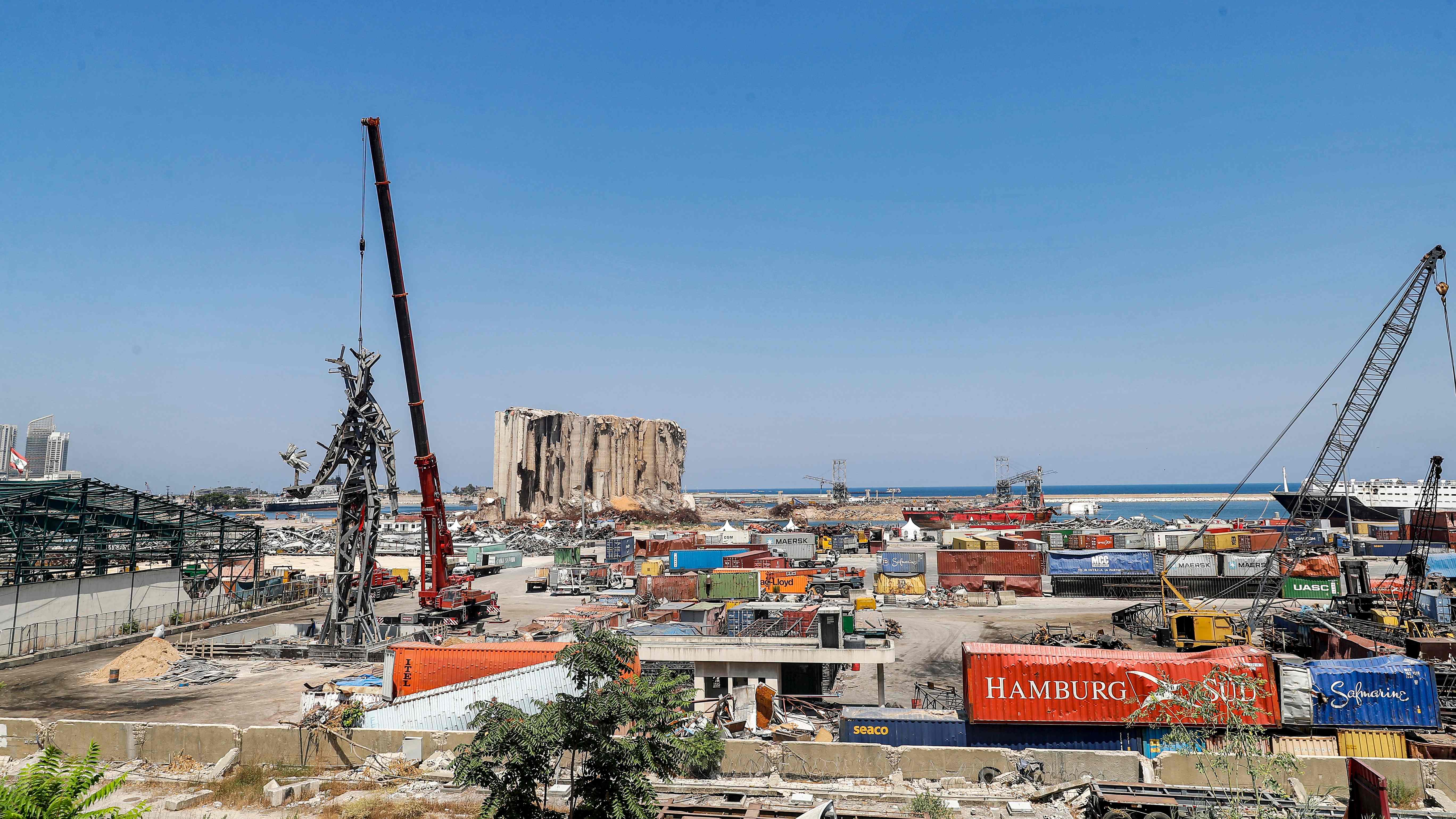 En fotos: el antes y después de Beirut a un año de la explosión