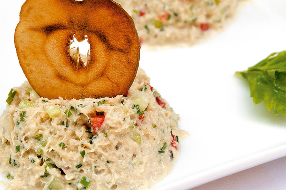 Timbal de jaiba con mayonesa de manzana