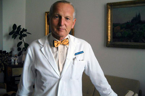 El primer hombre del mundo que sobrevive sin corazón