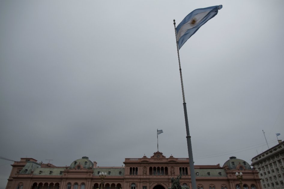 Una fuerte devaluación se avecina en Argentina gane quien gane la elección