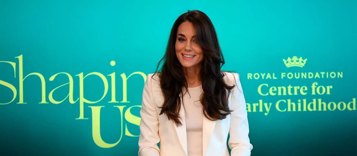 Kate Middleton brilla usando el nuevo color de moda, ¿cuál es?