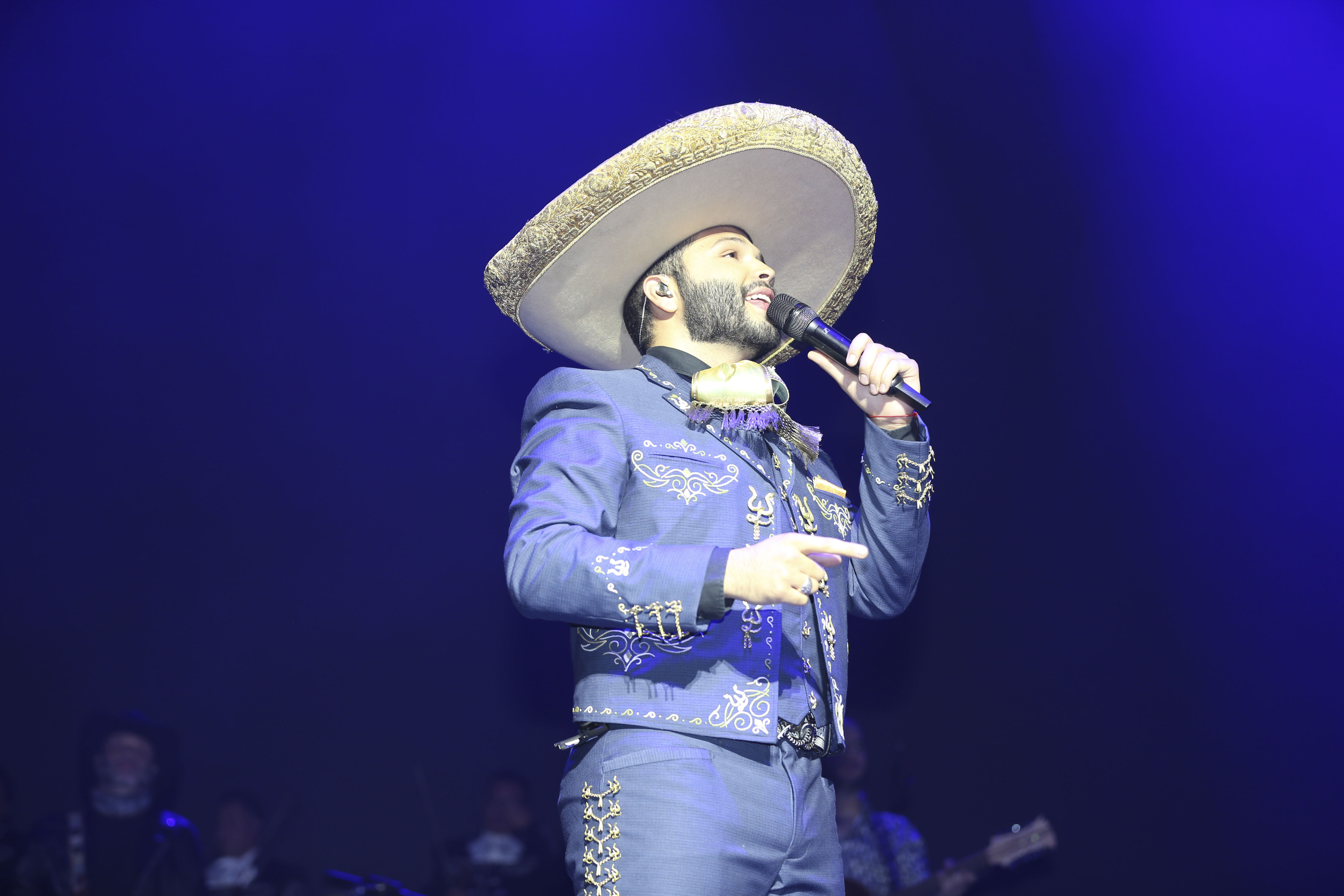 LEONARDO AGUILAR