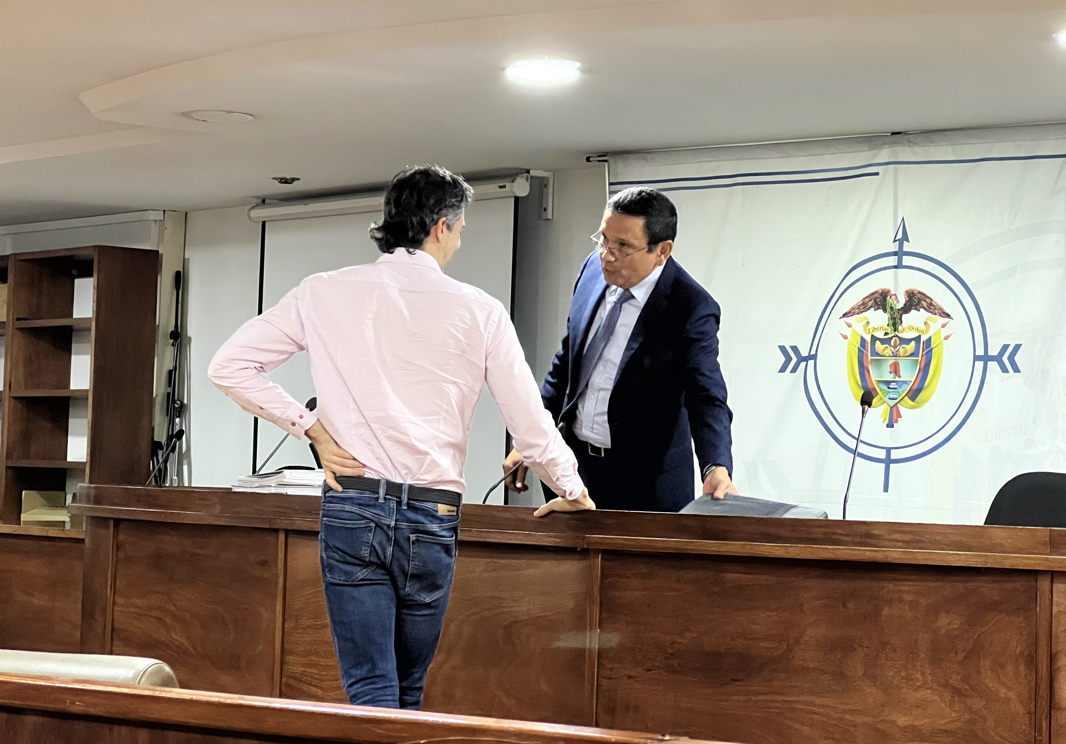 “La Procuraduría quiere sacar a uno de los candidatos a la presidencia”: Quintero