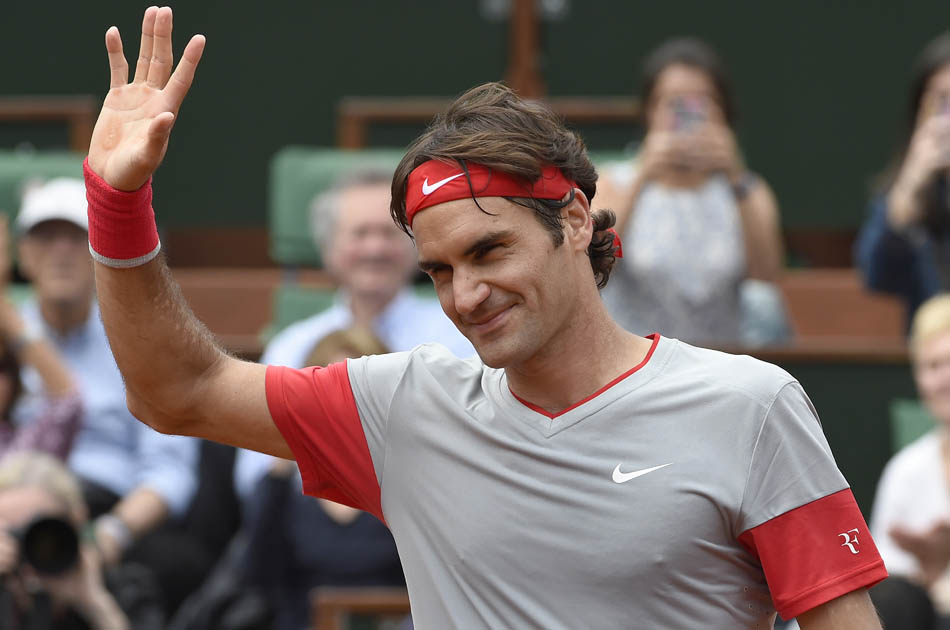 Roger Federer debutó con victoria en el Roland