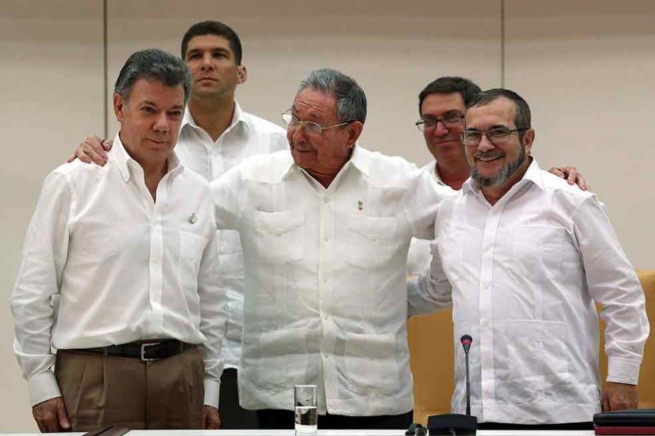 Gobierno y Farc anuncian final de la guerra a más tardar para marzo de 2016