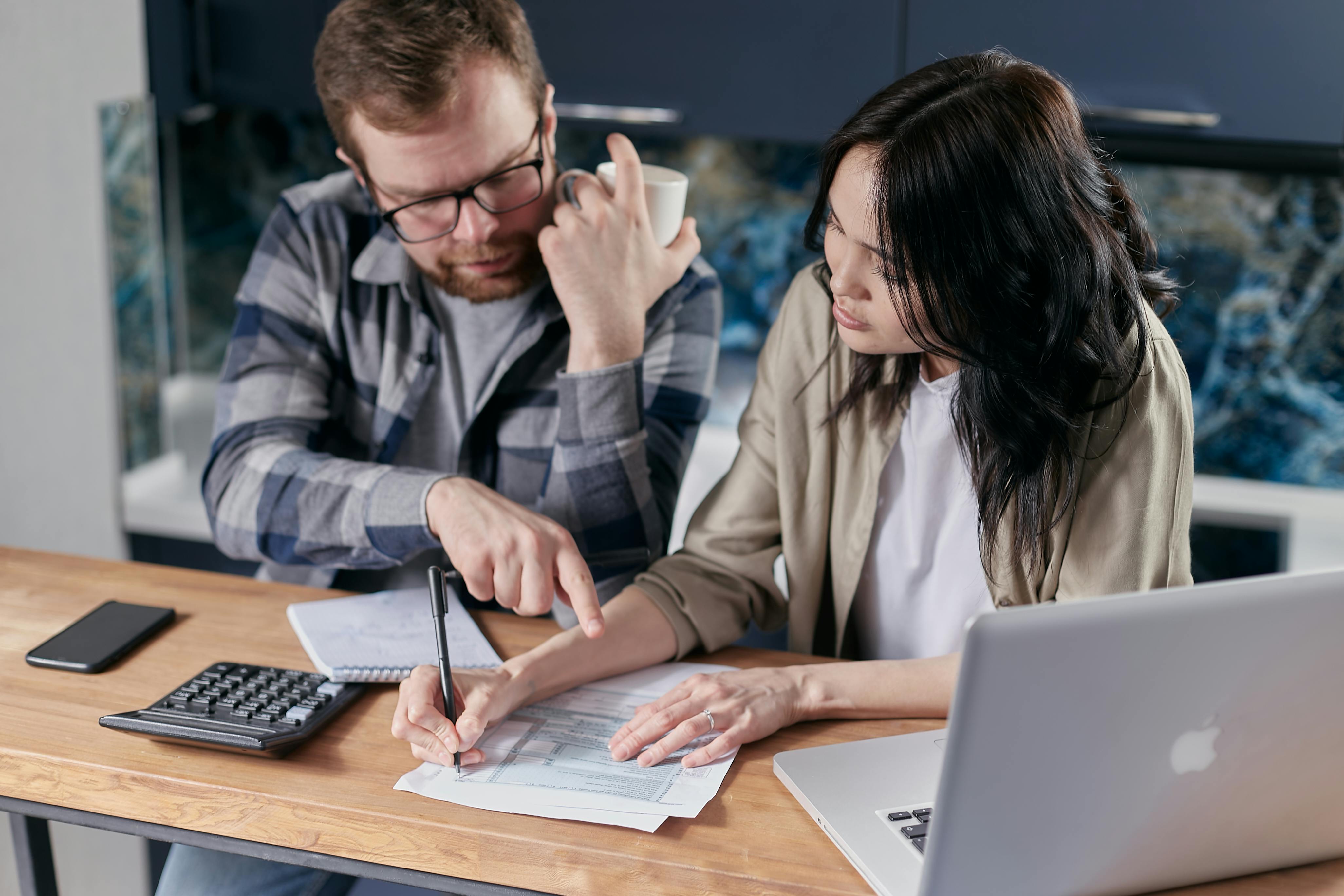 ¿Qué diferencia hay entre ser codeudor y ser fiador?