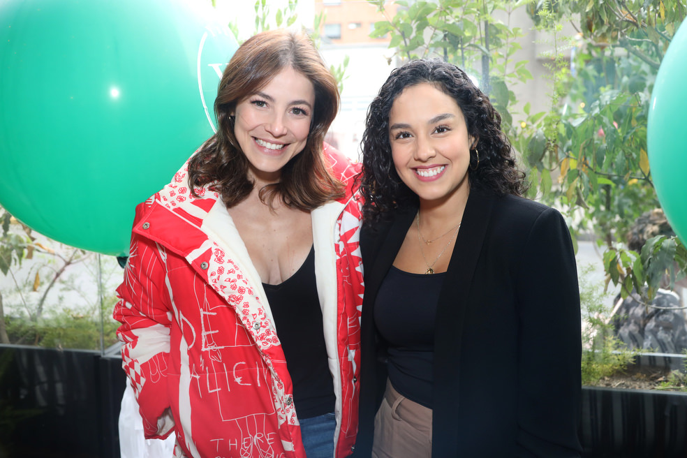 Lanzamiento Yuri Vargas . Se ha caracterizado por ser una mujer polifacética, desempeñándose en el campo de la actuación con reconocimiento nacional e internacional y quien recientemente fue admitida por la Academia Colombiana de Artes y Ciencias a raíz de su gran trayectoria en el medio artístico demostrando la gran profesional que es, además lidera su emprendimiento con la marca YK en la cual lleva trabajando más de 8 años, Creando productos de salud y belleza que ayudan a mantener una piel sana y limpia de impurezas.