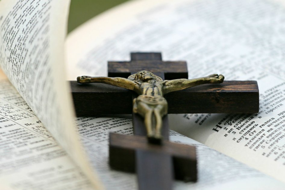 Con referendo, buscan que colegios del país enseñen sobre familia con la Biblia