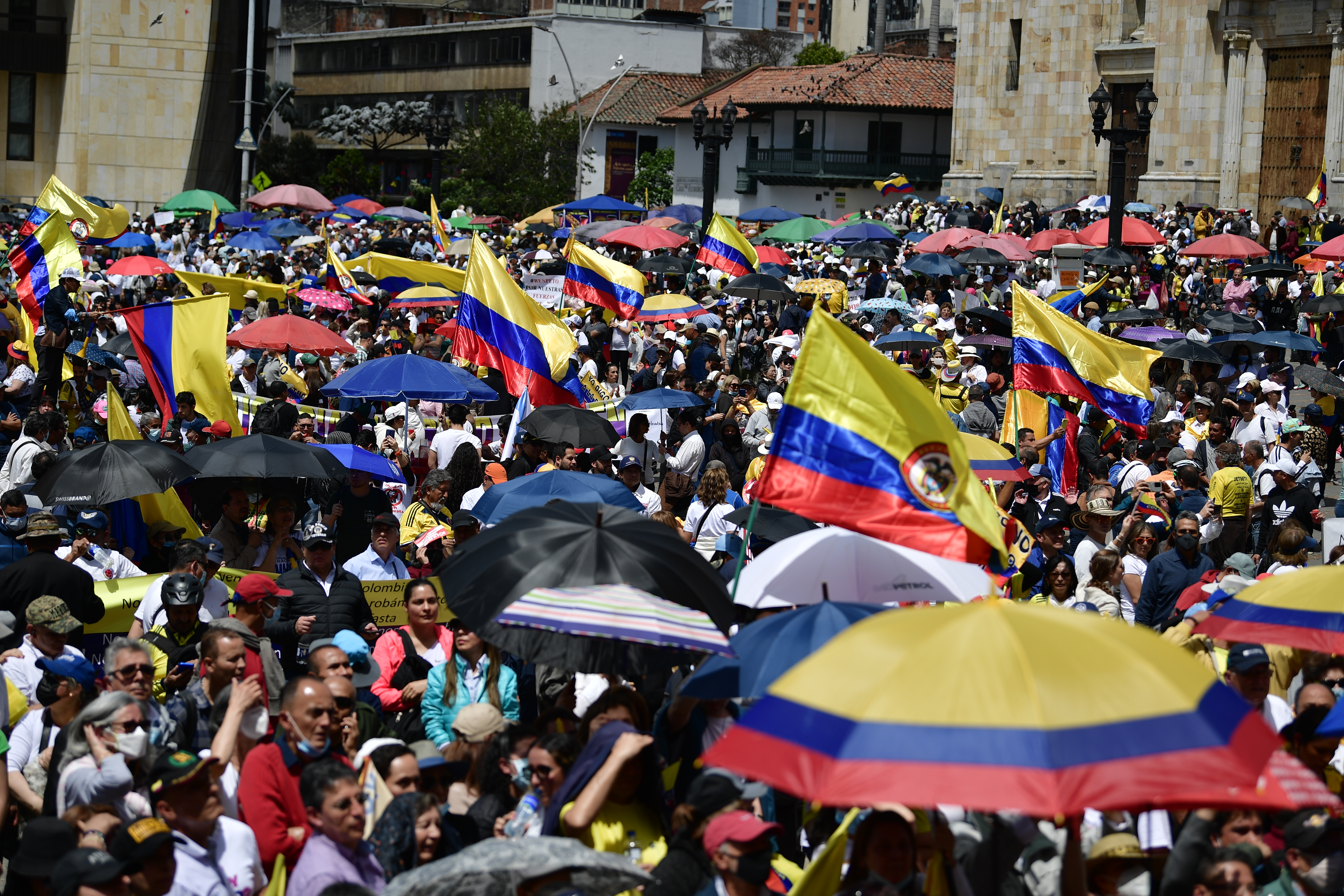 Anuncian nuevas jornadas de protestas en Bogotá por reformas de Gustavo Petro