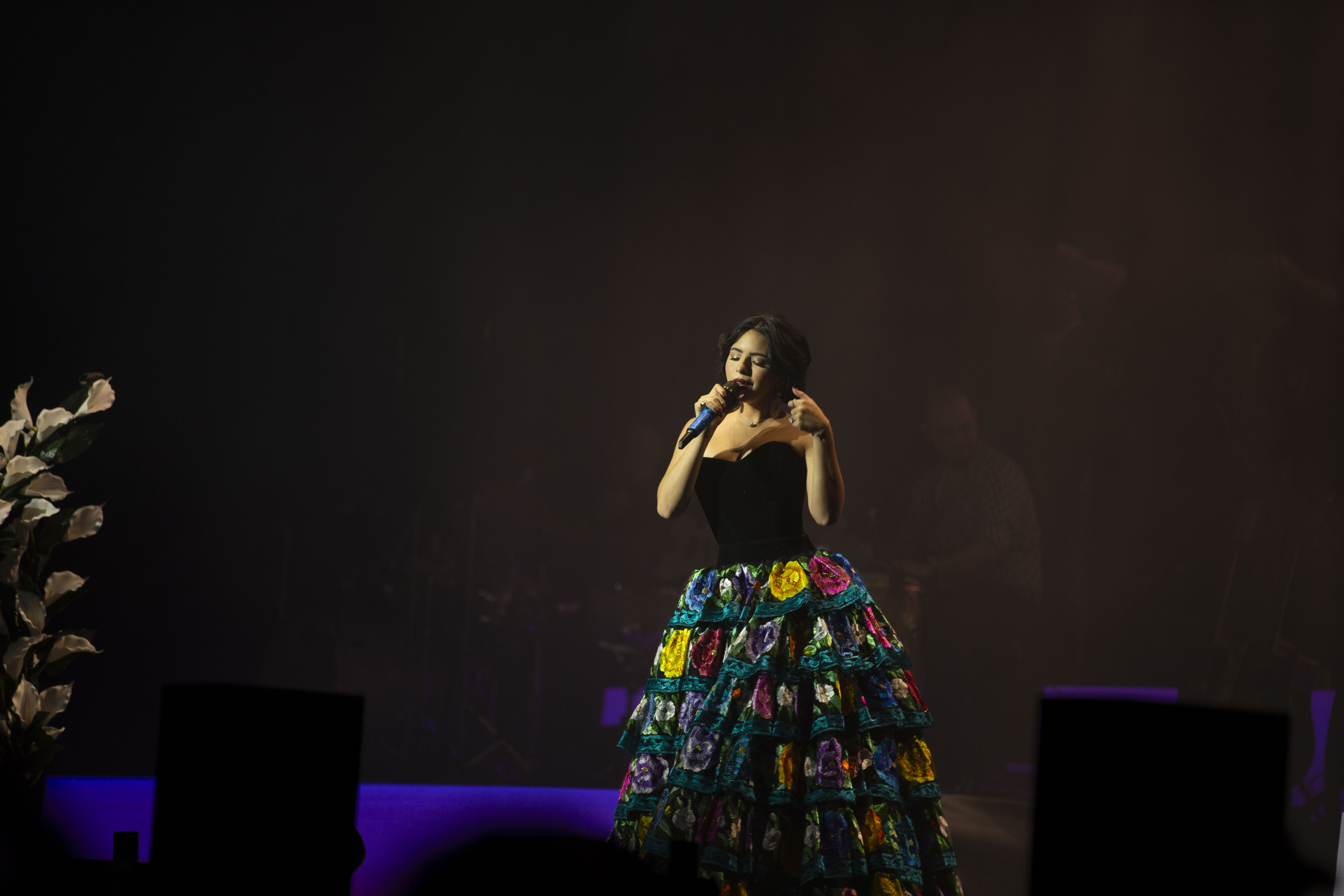 ANGELA AGUILAR