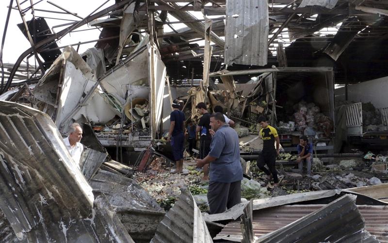 Más de 50 muertos en atentado con camión bomba en Bagdad