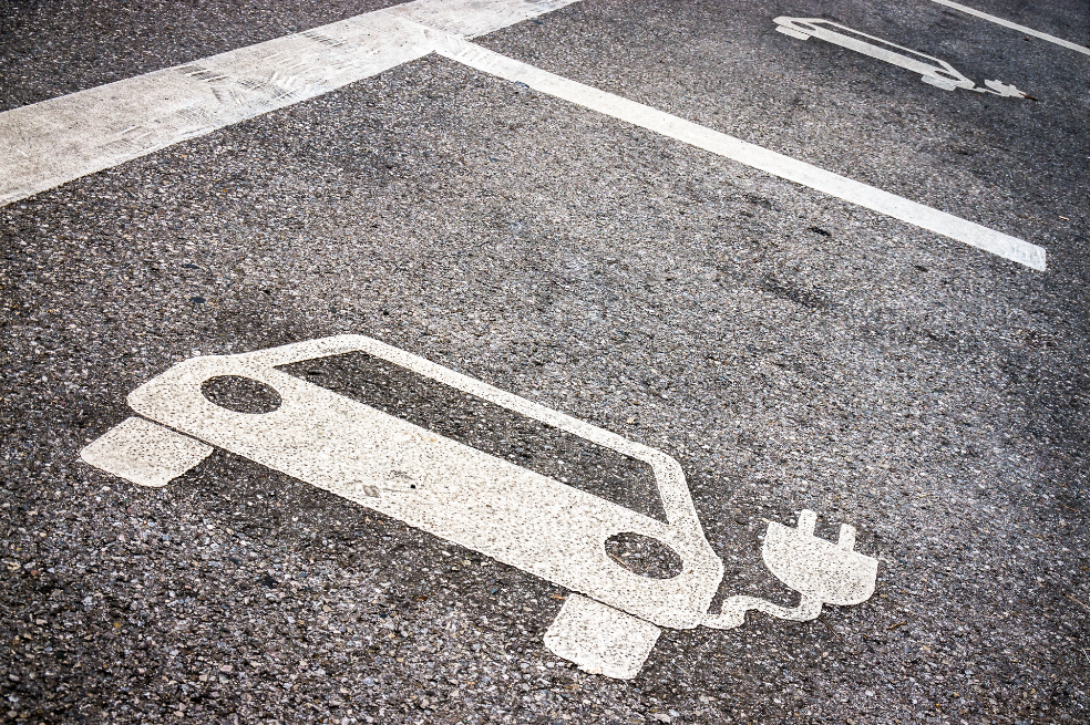 Carros eléctricos en Colombia: a paso lento, pero seguro
