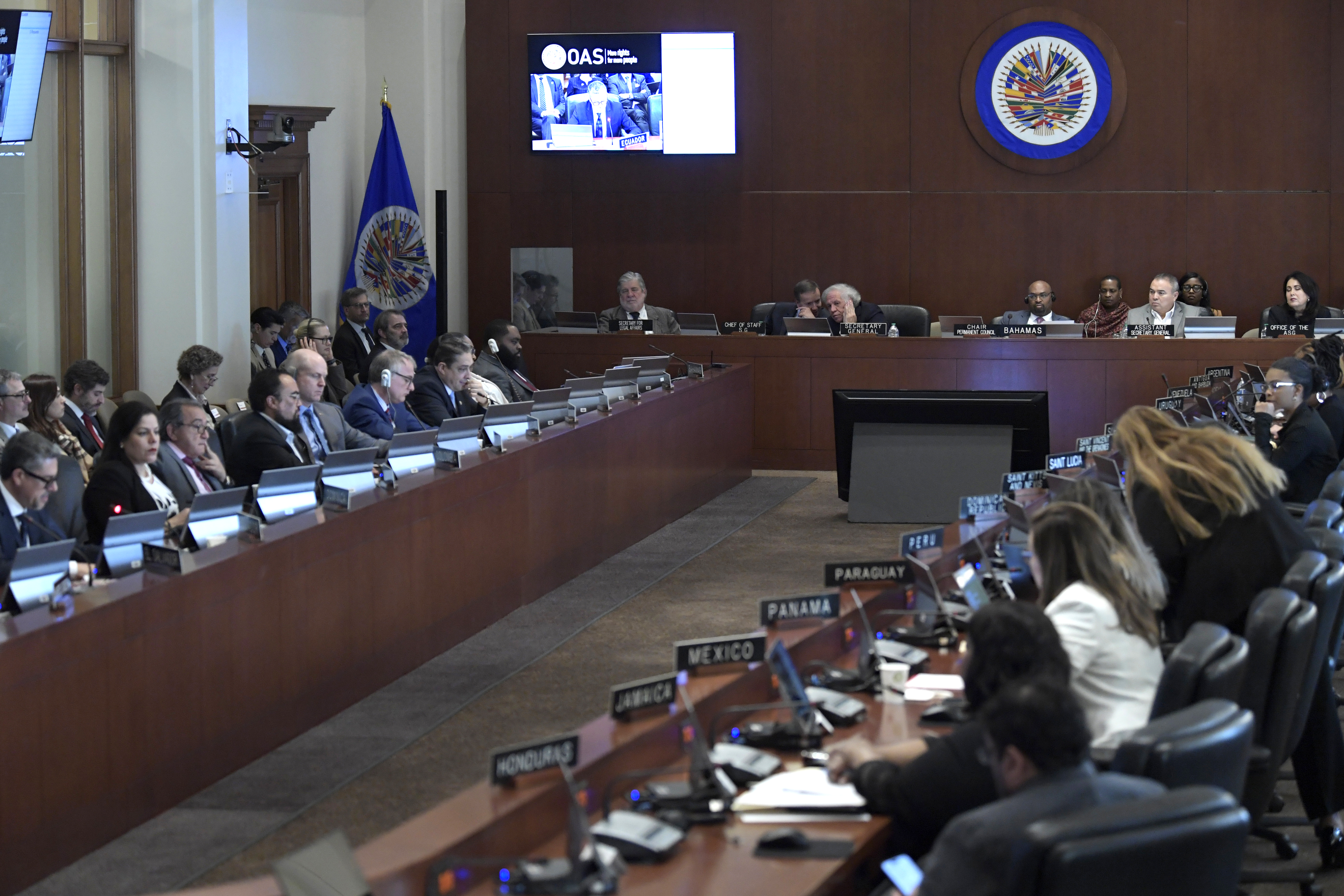 OEA condenó “enérgicamente” a Ecuador por el asalto a la embajada de México