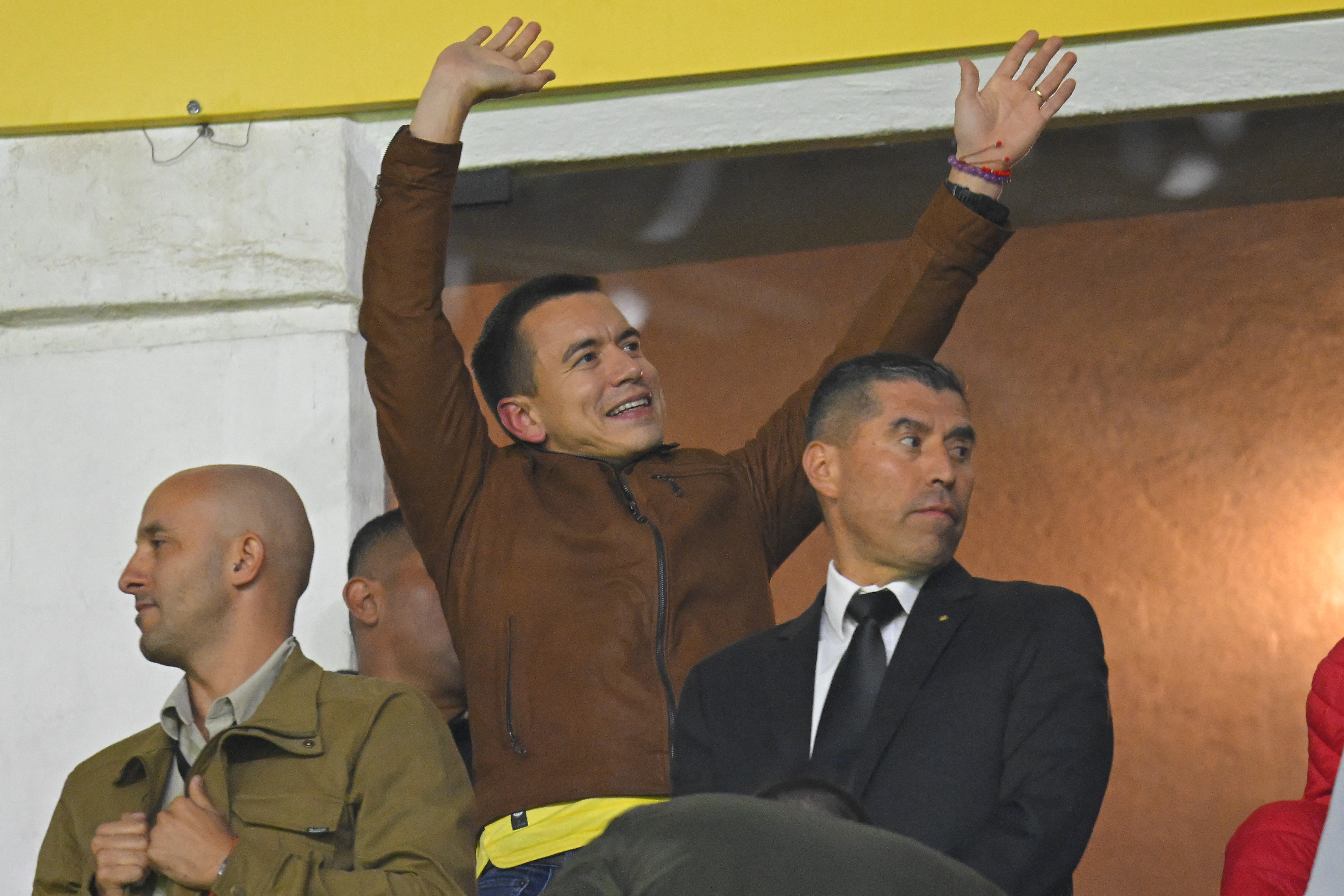 Con Petro presente, Daniel Noboa se posesiona como presidente de Ecuador