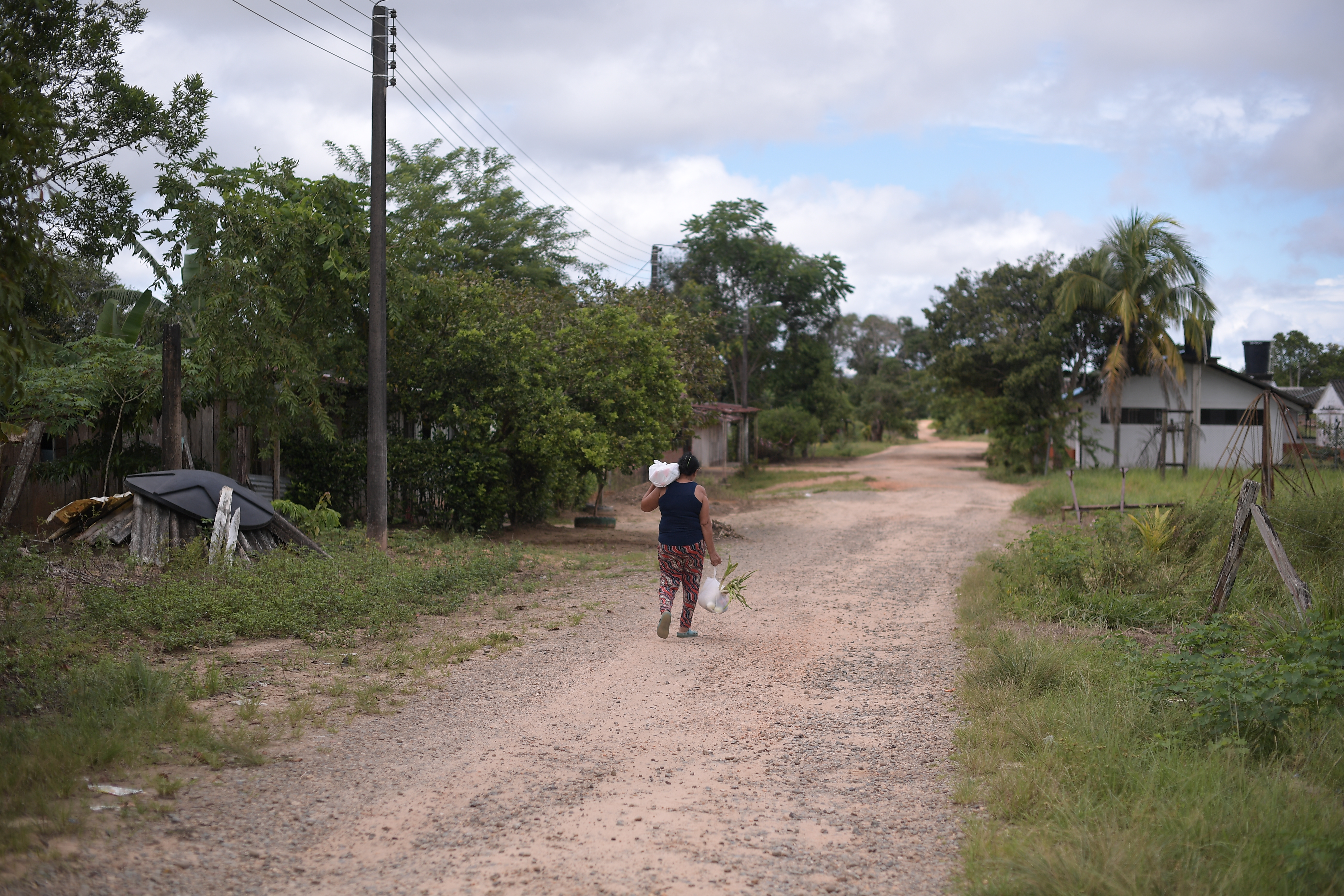 Diferentes aspectos de esta vereda: Naturaleza, vías terciarias.