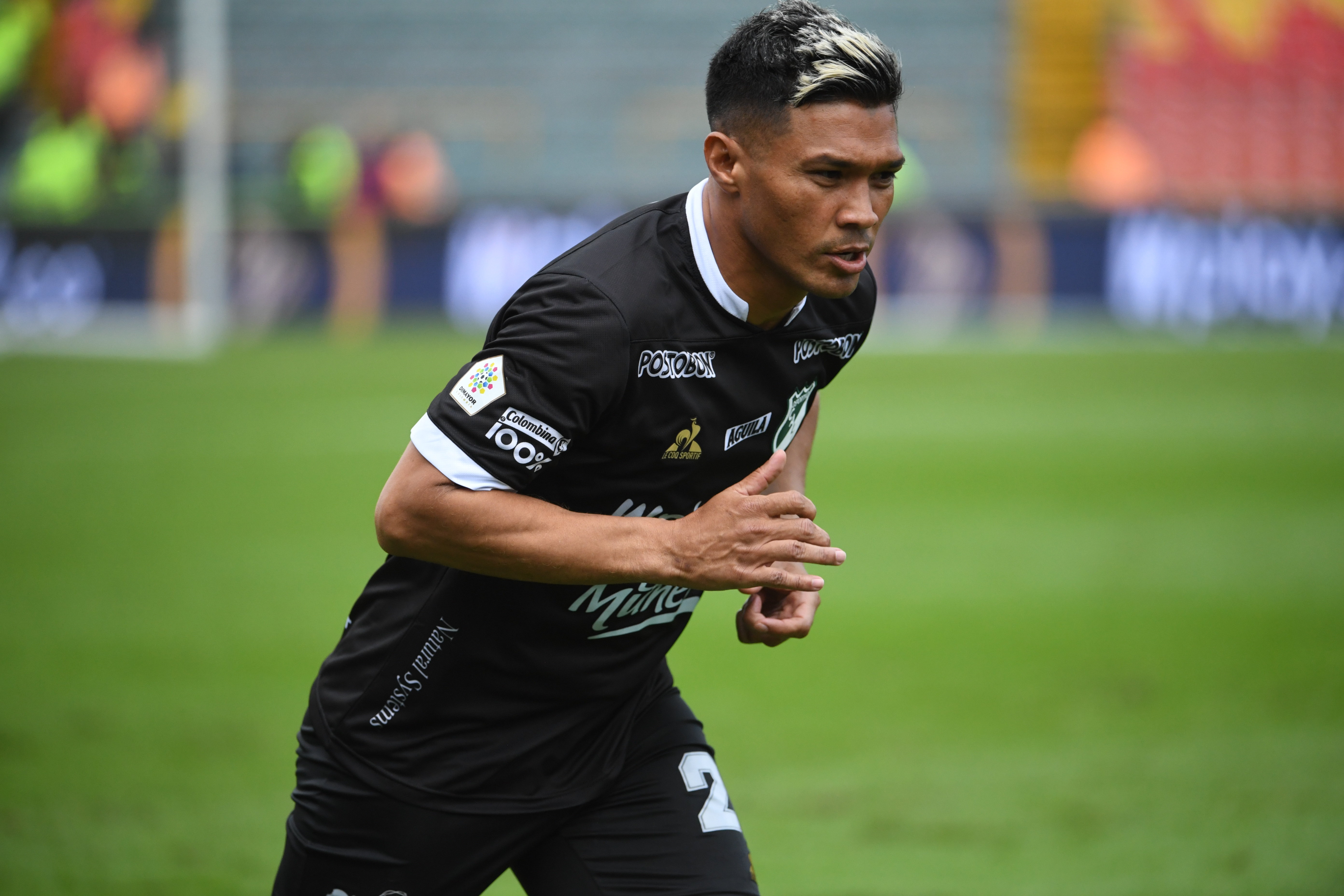 Como a un perfume, Deportivo Cali anunció el regreso de Teófilo Gutiérrez