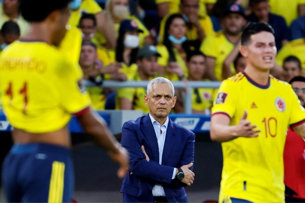 Reinaldo Rueda: “todos los días se la pasan hablando de James Rodríguez”