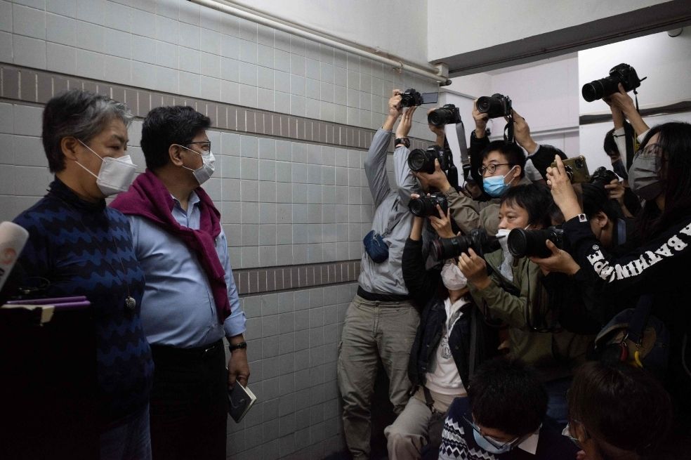El miedo a las represalias de China causa el cierre de otro medio en Hong Kong