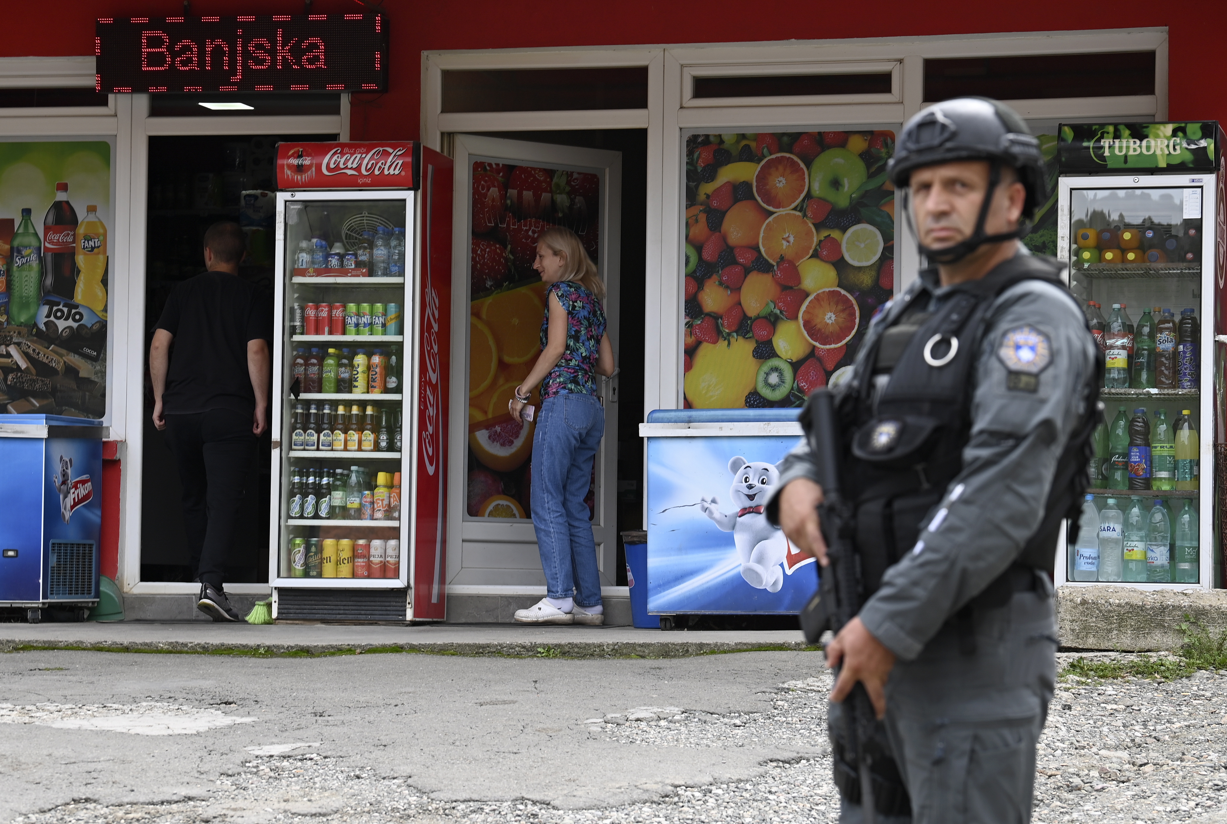Ante la crisis en Kosovo, Reino Unido despliega misión de paz por pedido de la OTAN
