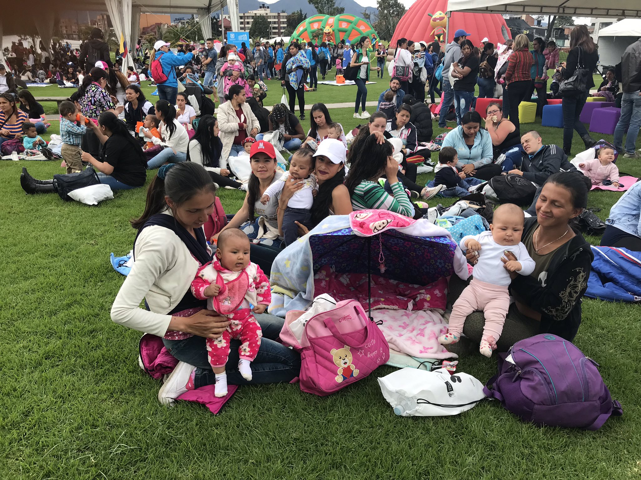 Bogotá dice ¡presente! en la gran «lactatón» que se realiza en el país