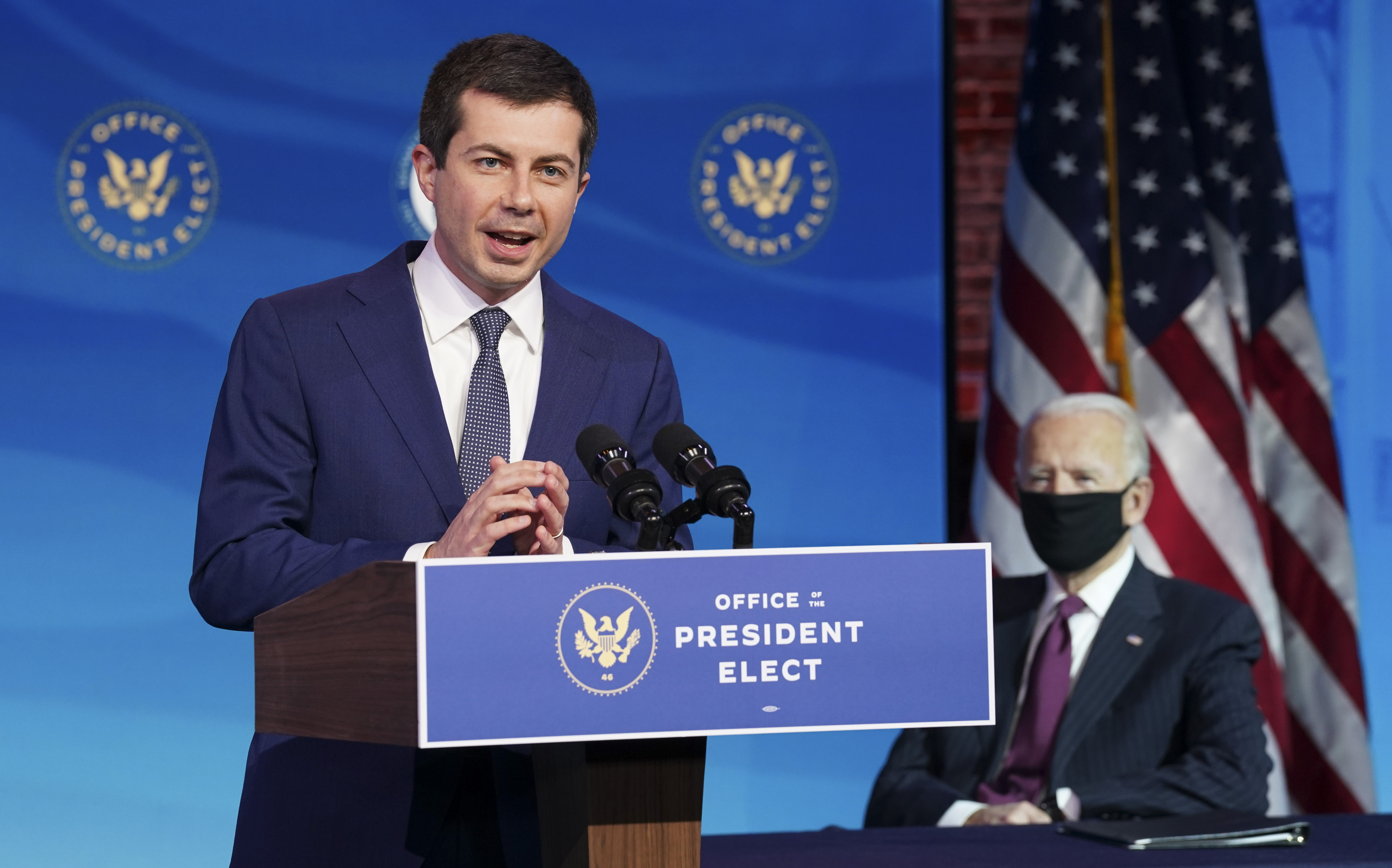 Pete Buttigieg, primer miembro abiertamente gay de un gabinete de EE. UU.