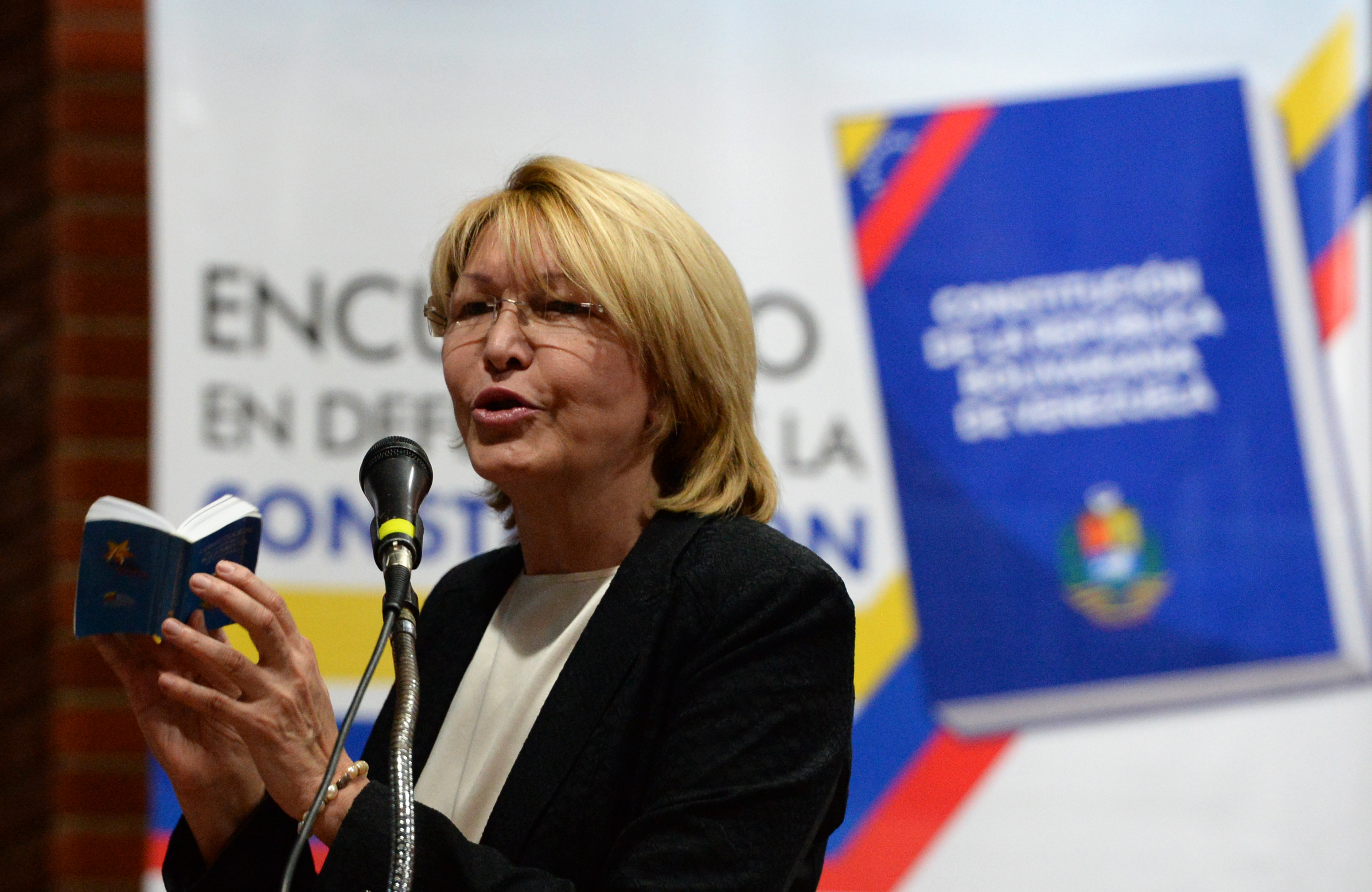 Exfiscal de Venezuela está “bajo protección del gobierno colombiano”: Santos