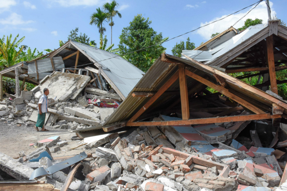 Terremoto deja 14 muertos y cientos de heridos en isla de Indonesia