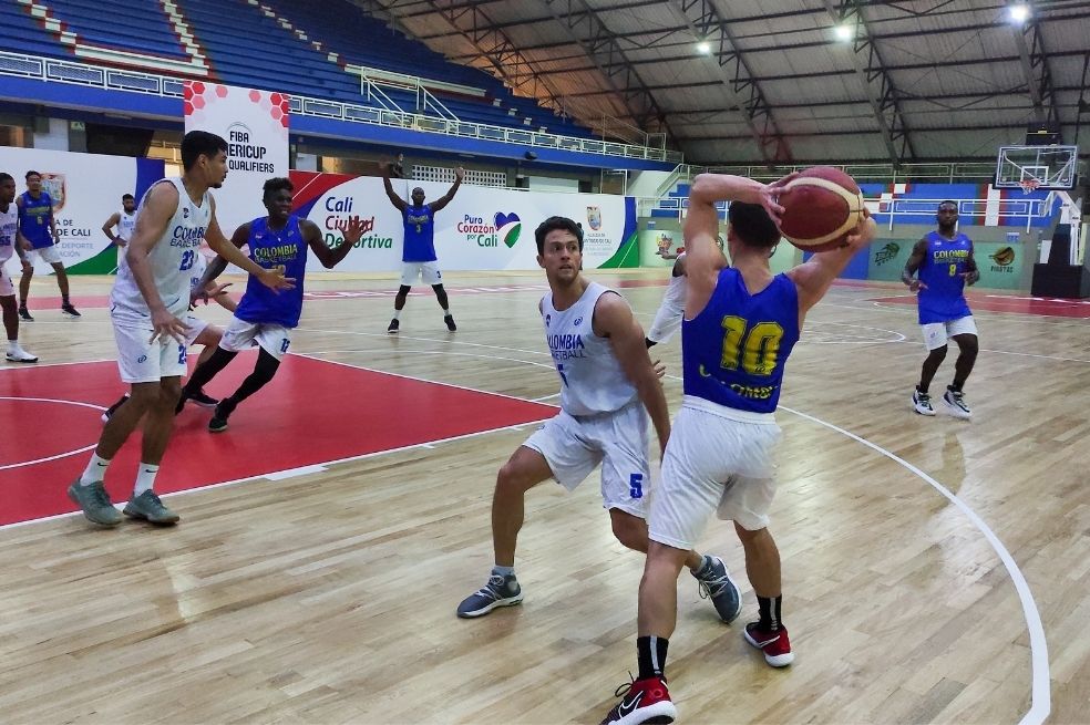 Colombia se prepara para disputar la clasificación a la Americup de Baloncesto