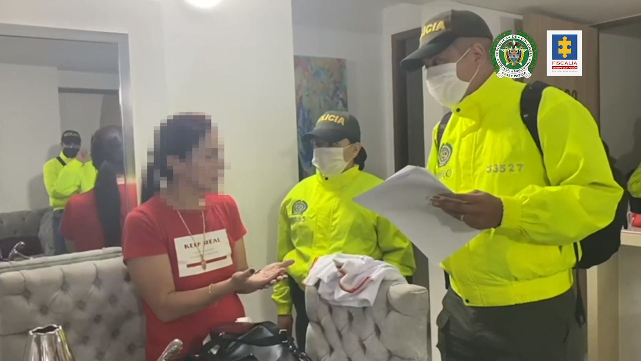 Capturan a tres miembros de una familia que habría lavado  $82.000 millones