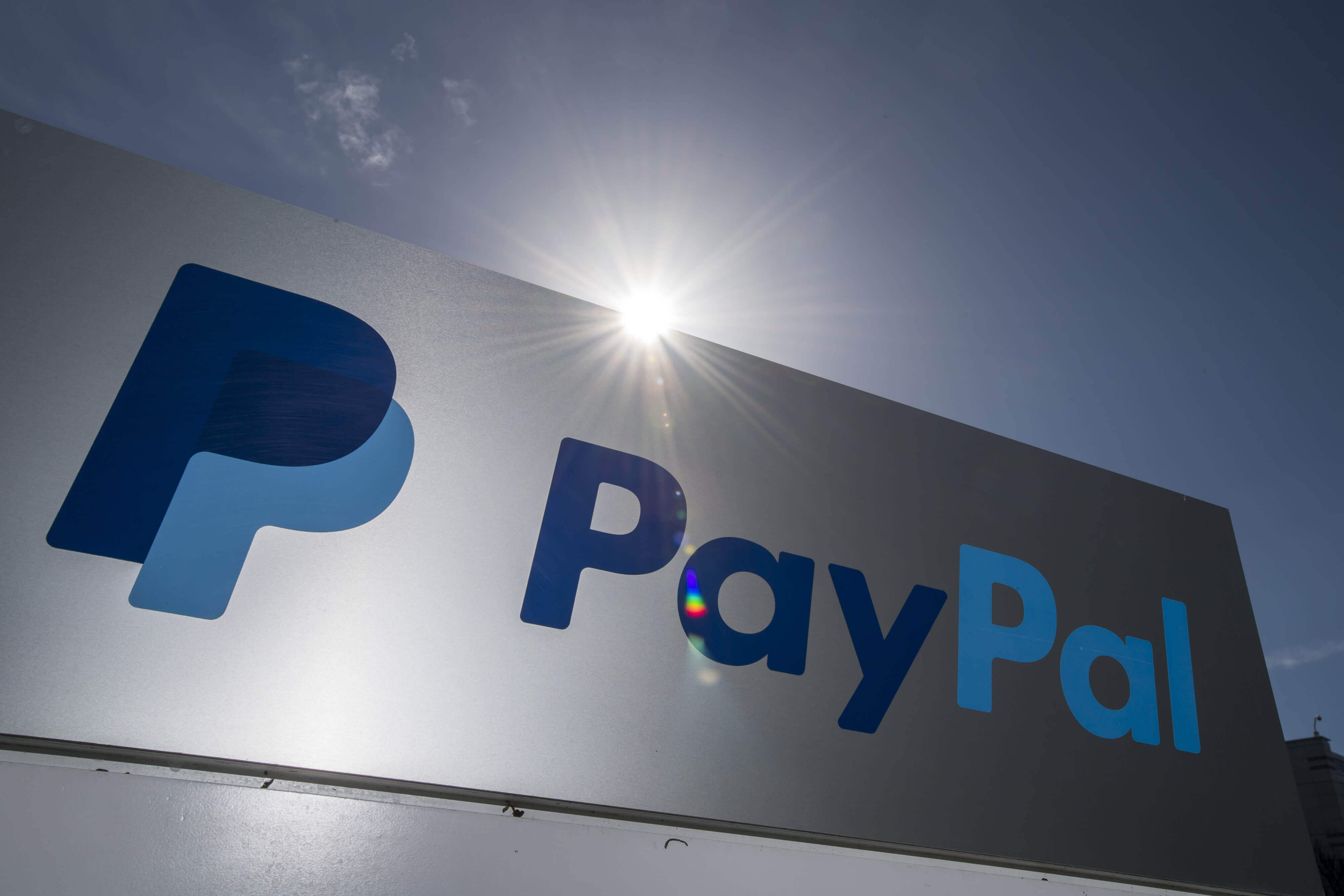 Paypal lanzaría su propia criptomoneda