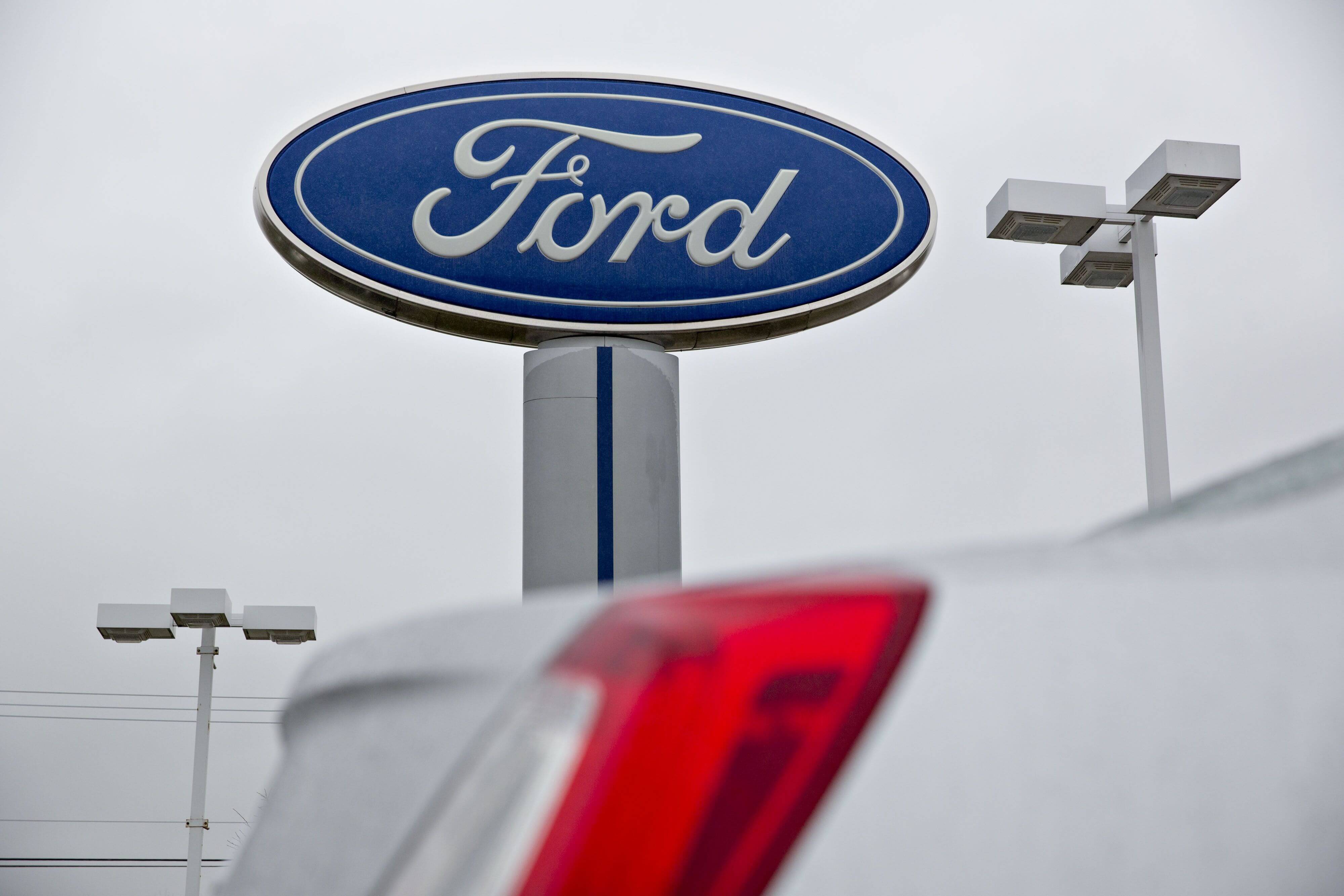 Ford producirá 50.000 respiradores en 100 días para ayudar a frenar COVID-19