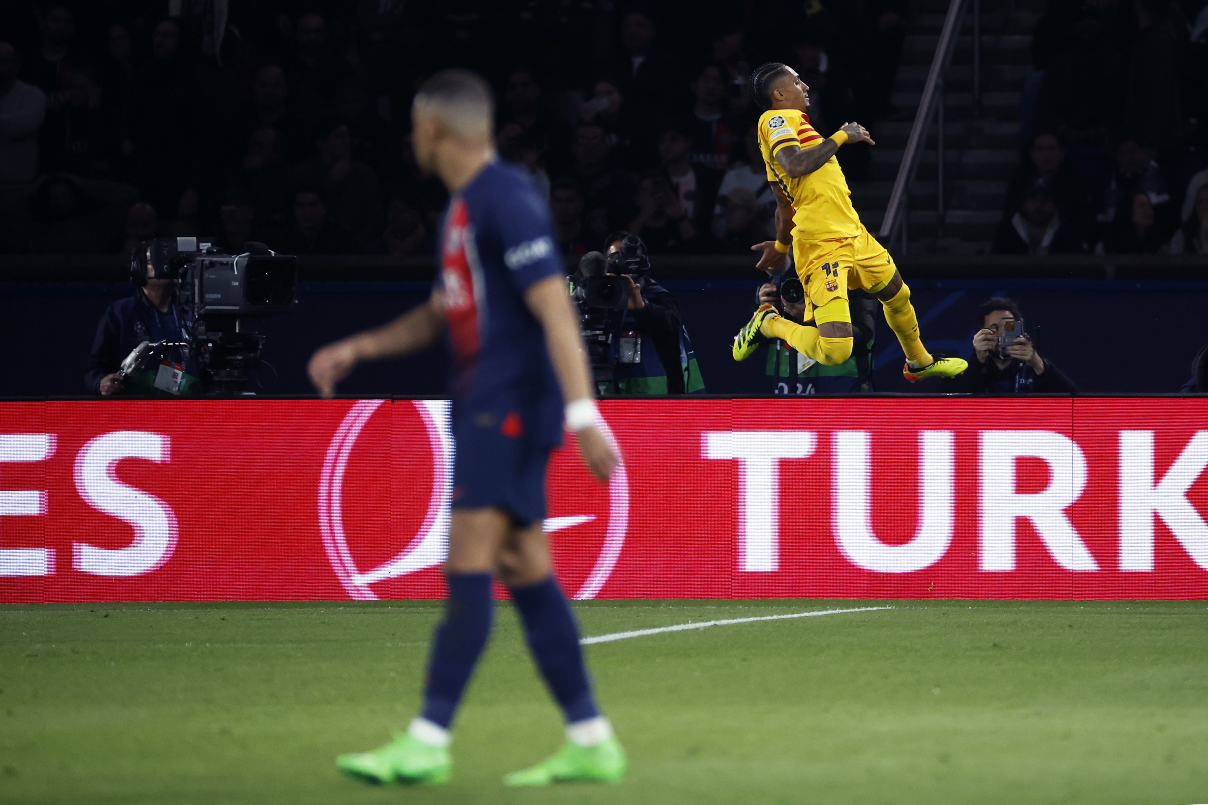 Barcelona se llevó una victoria importante ante PSG en la Liga de Campeones