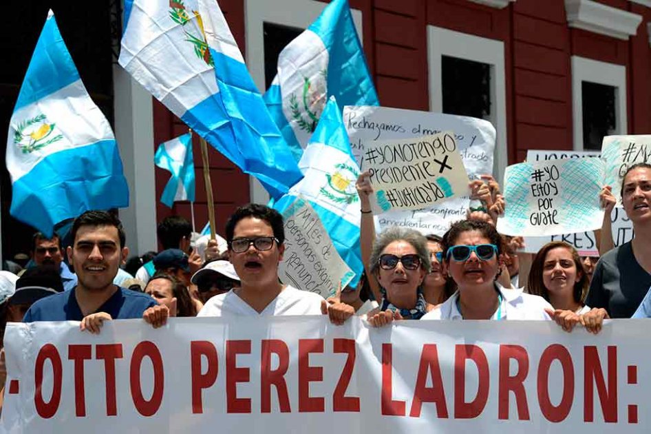 Presidente de Guatemala, Otto Pérez, contra las cuerdas