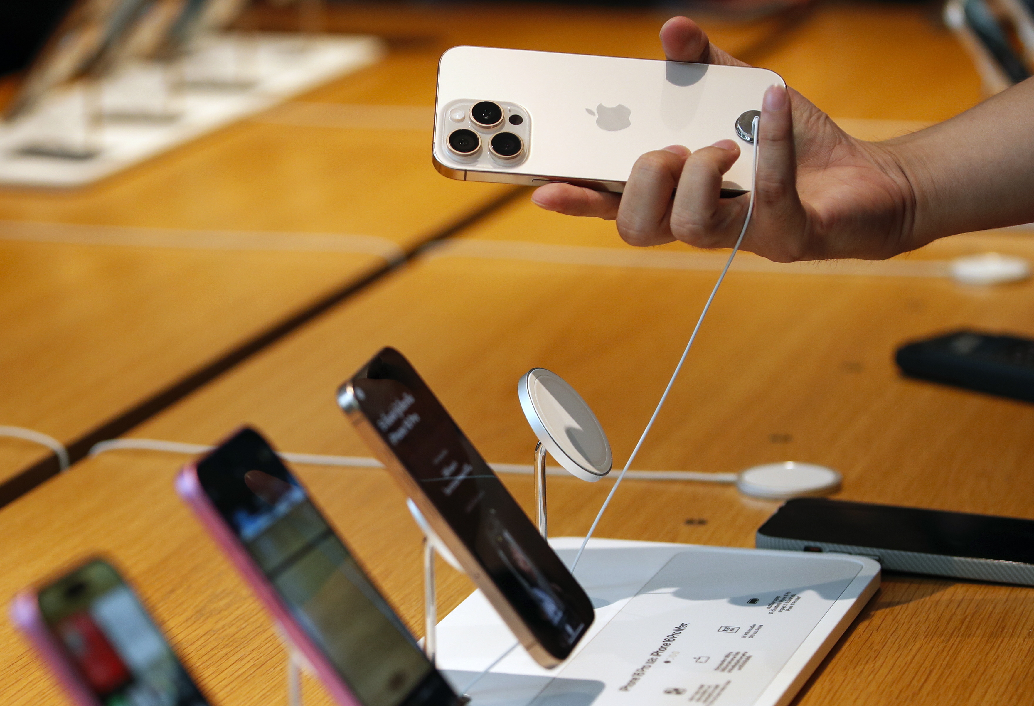 Apple ya prepara la integración de ChaGPT en Siri