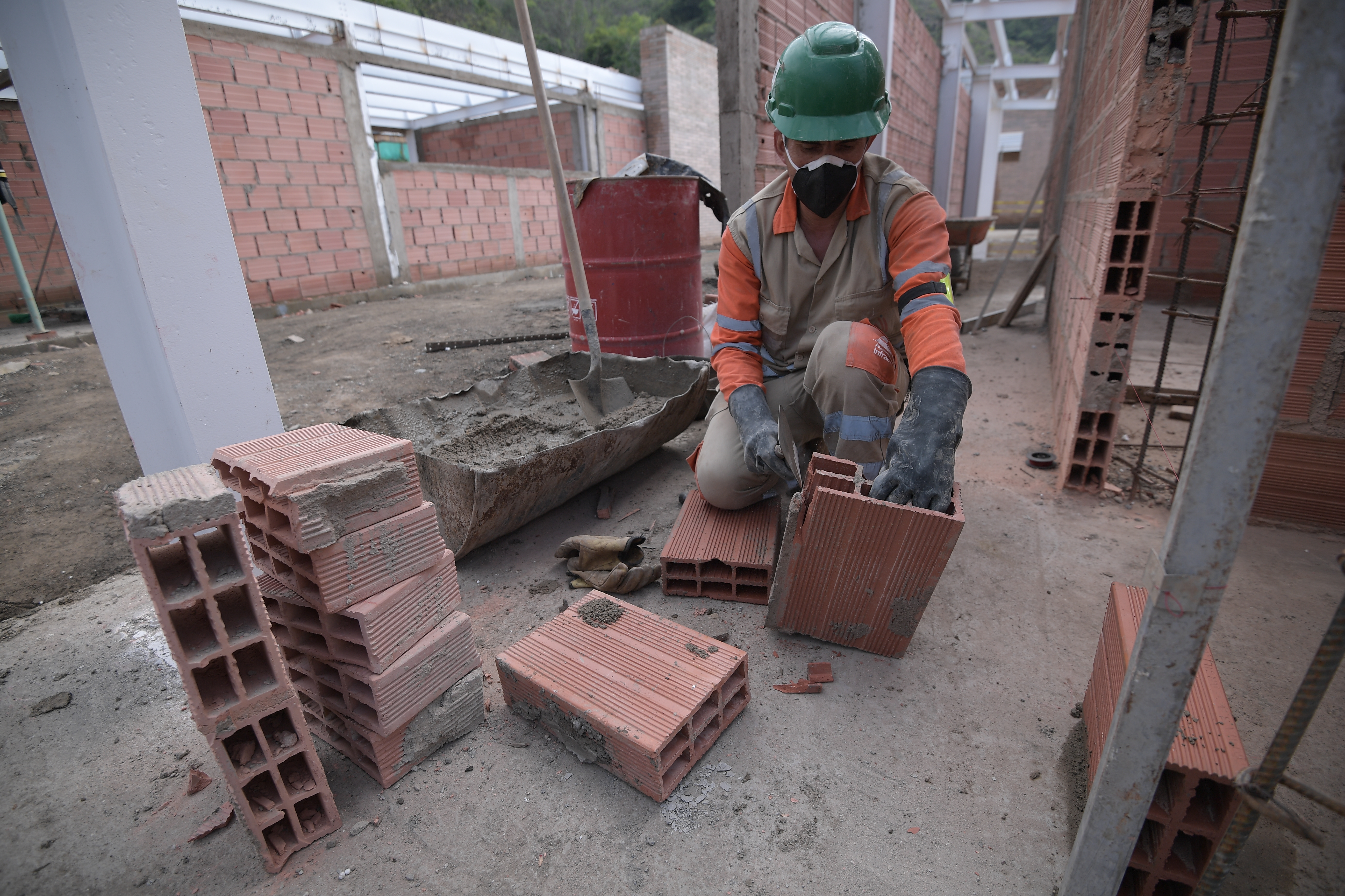 Economía colombiana cayó 3,39 % en noviembre, según indicador del DANE
