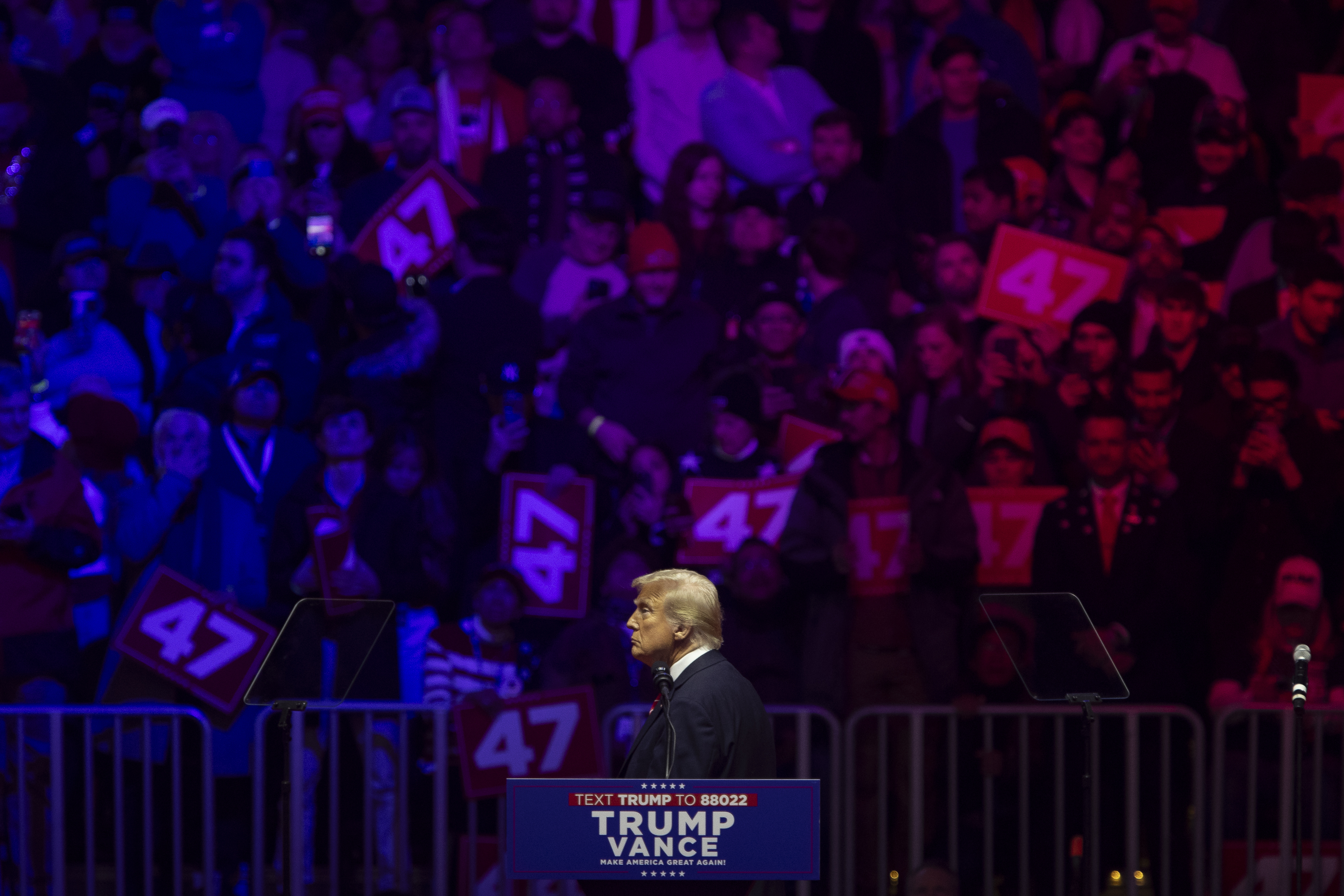 ¿Resistir o coexistir? Los demócratas reconsideran su dinámica con Trump